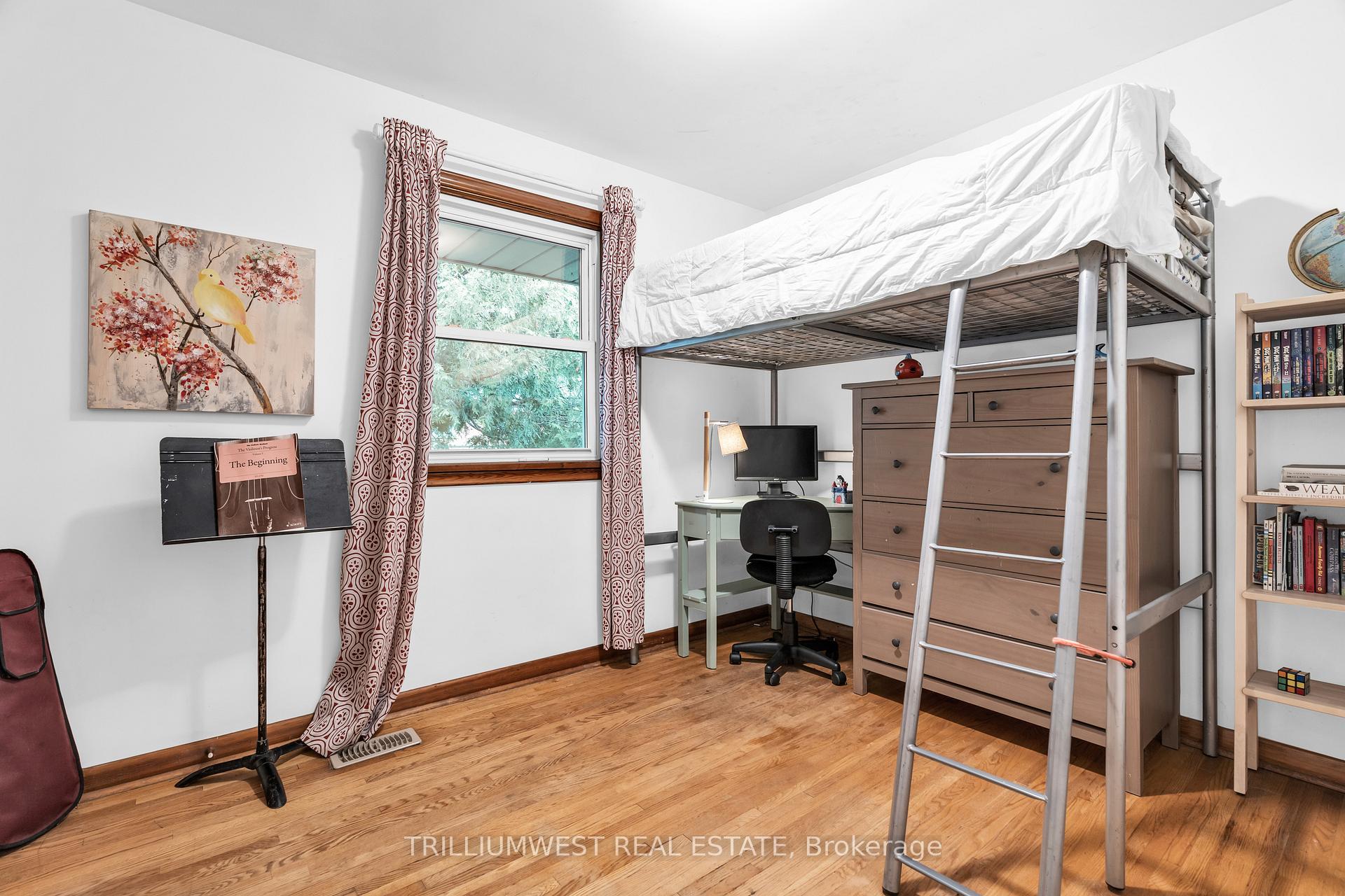 Photo 12 of 11 Cadillac Drive, Guelph, St. George's — HOMEH