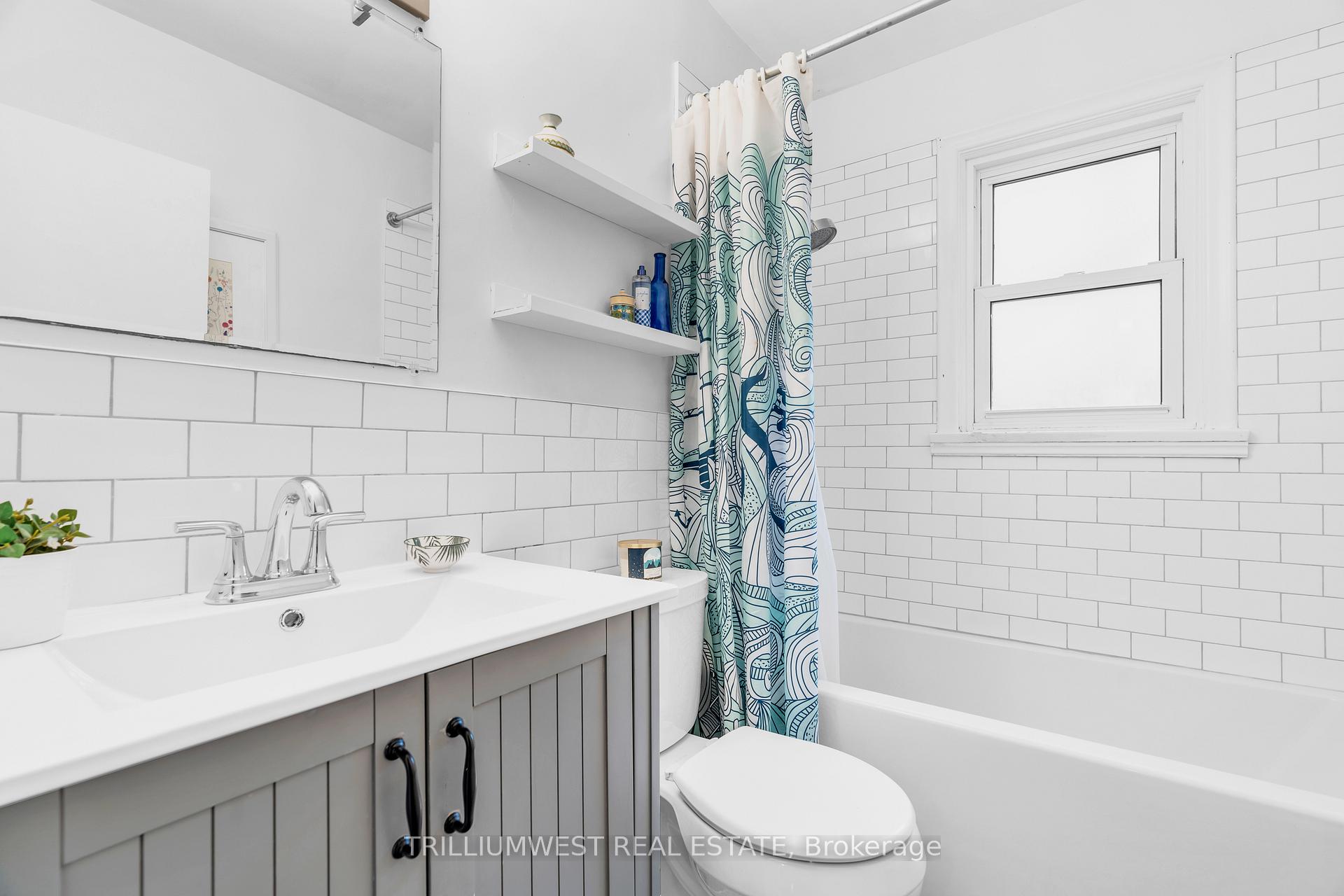 Photo 13 of 11 Cadillac Drive, Guelph, St. George's — HOMEH