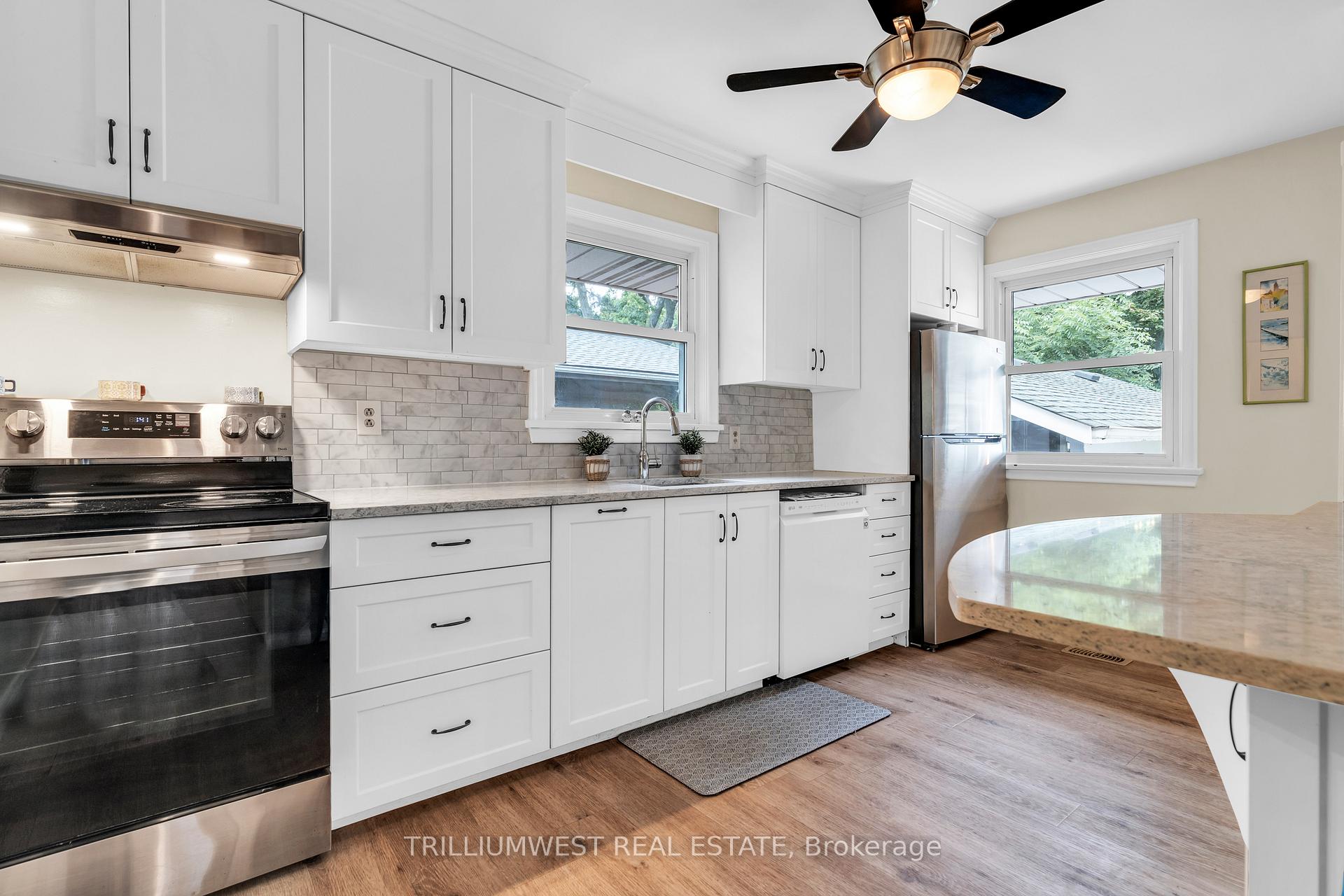Photo 15 of 11 Cadillac Drive, Guelph, St. George's — HOMEH