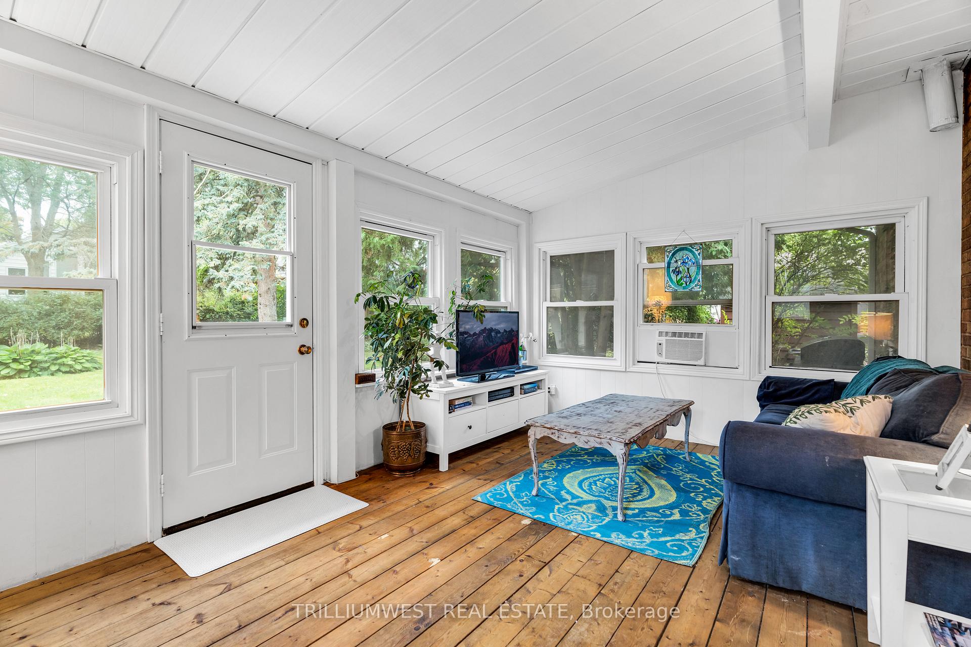 Photo 19 of 11 Cadillac Drive, Guelph, St. George's — HOMEH
