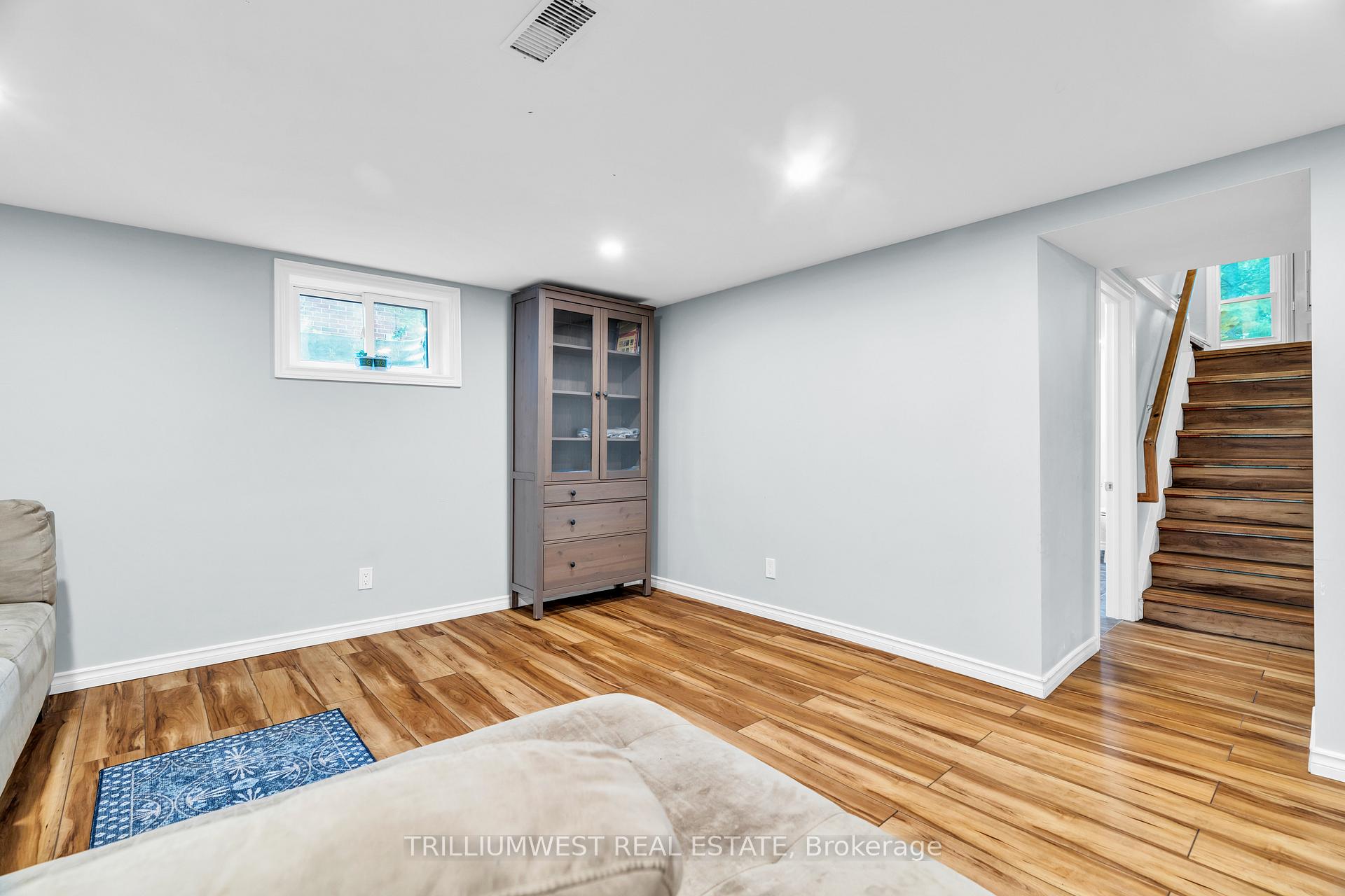 Photo 27 of 11 Cadillac Drive, Guelph, St. George's — HOMEH