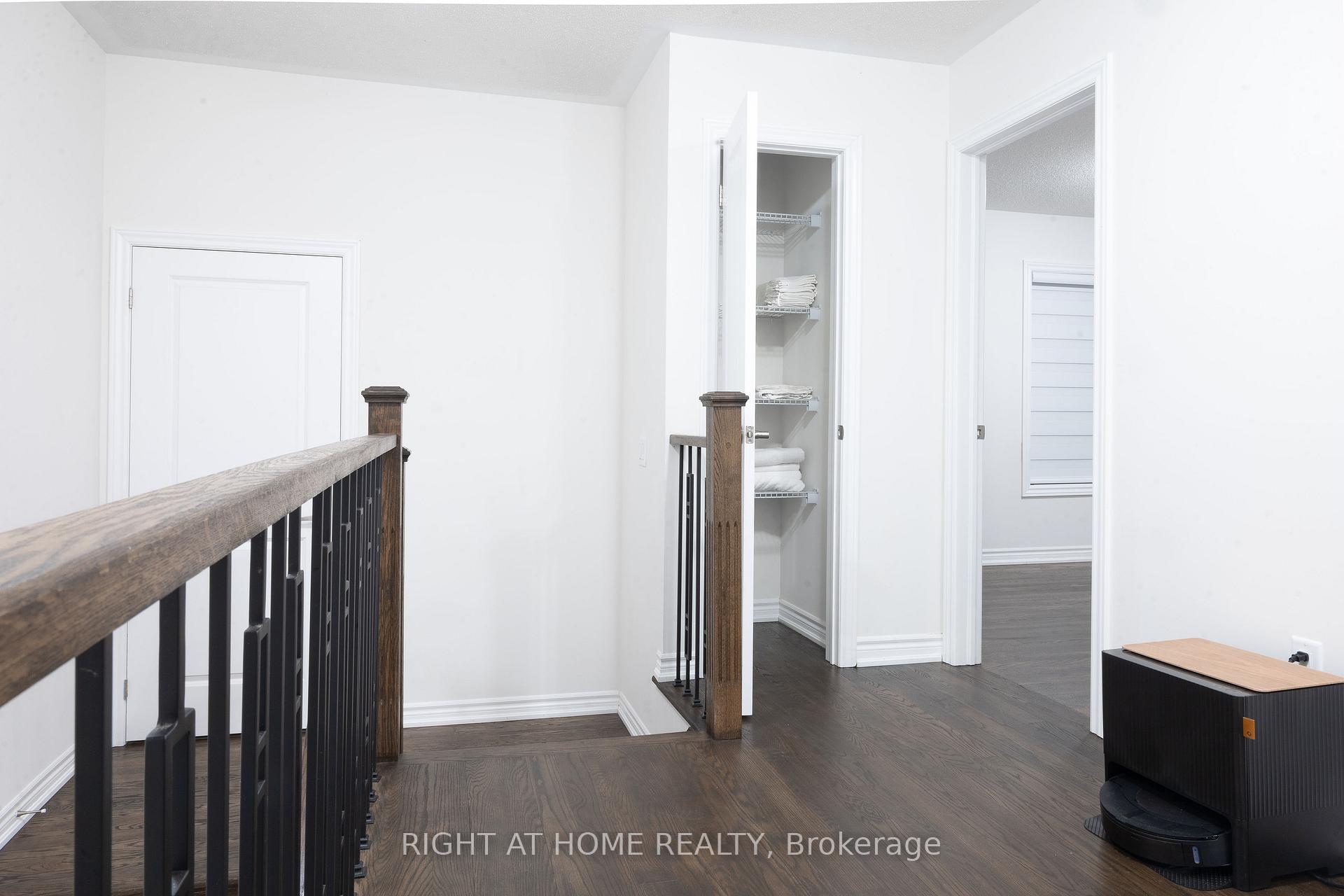 Photo 9 of 28 Bannister Road, Barrie, Rural Barrie Southeast — HOMEH
