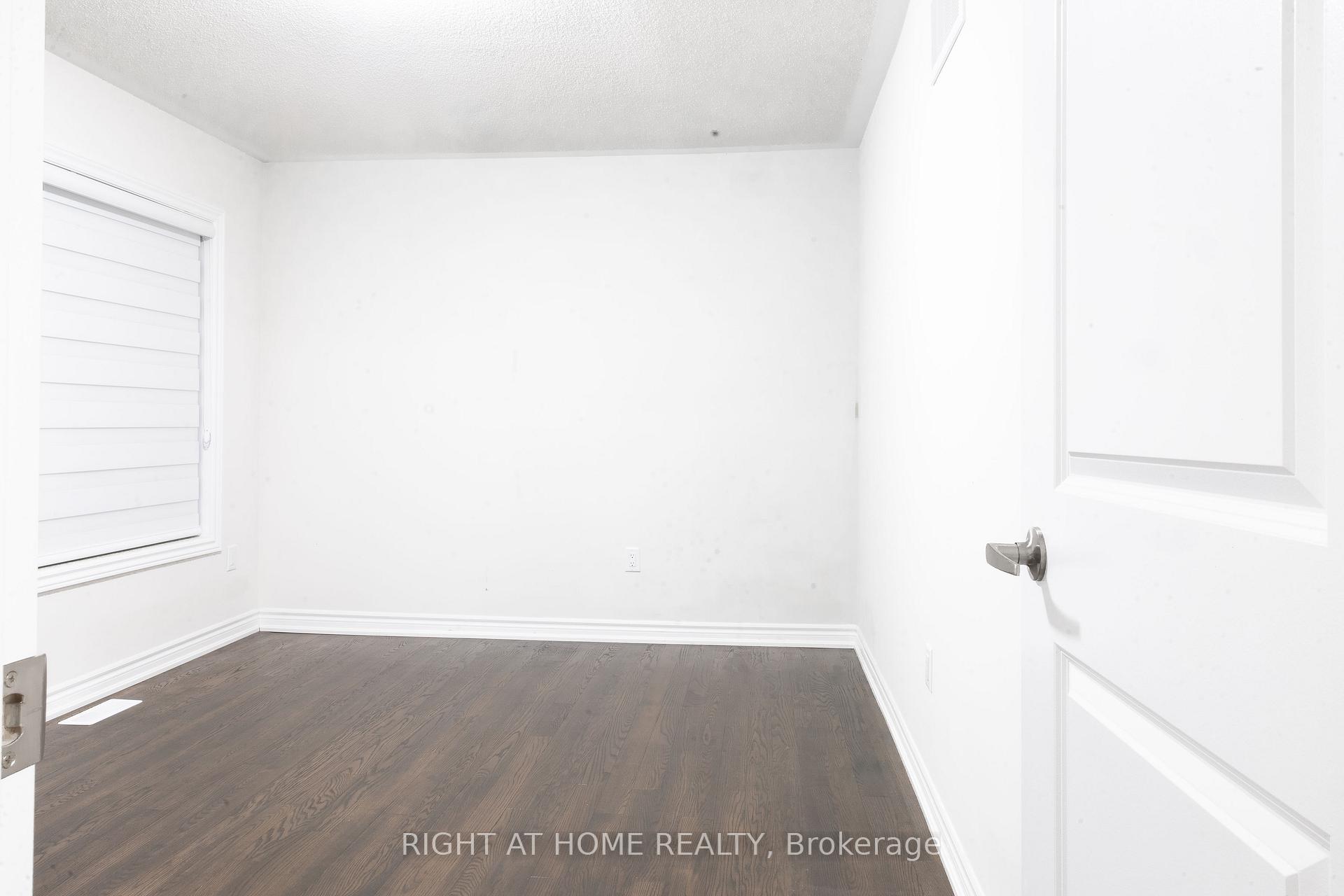 Photo 11 of 28 Bannister Road, Barrie, Rural Barrie Southeast — HOMEH