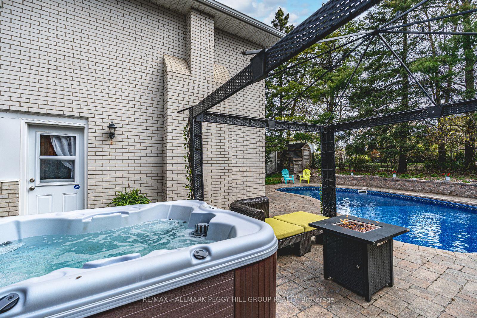 Photo 25 of 47 Marshall Street, Barrie, Allandale Heights — HOMEH