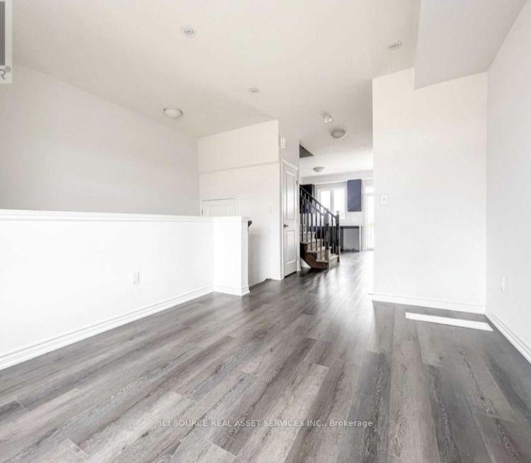 Photo 3 of Unit 46, 61 Soho Street, Hamilton, Stoney Creek Mountain — HOMEH