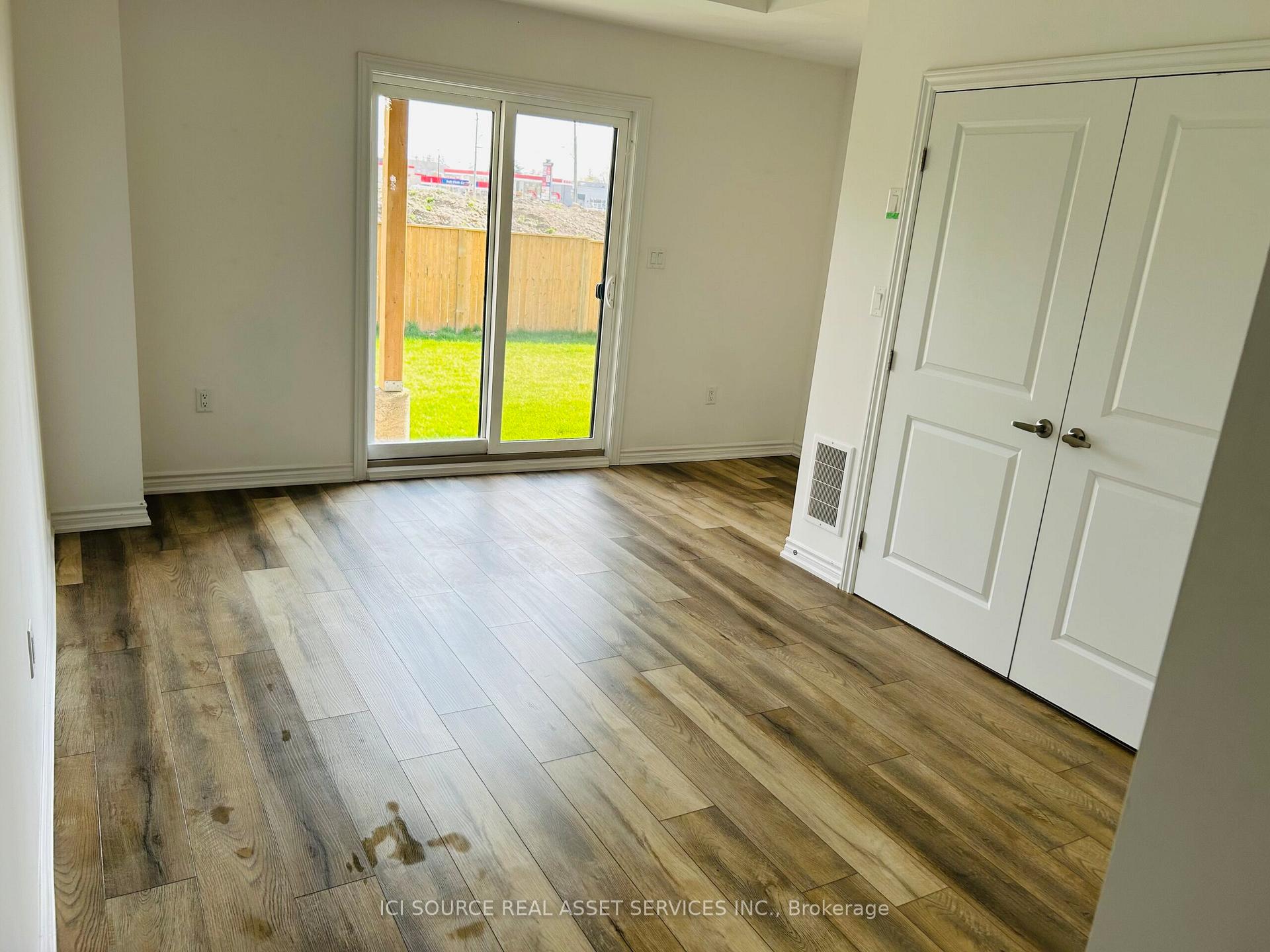 Photo 16 of Unit 46, 61 Soho Street, Hamilton, Stoney Creek Mountain — HOMEH