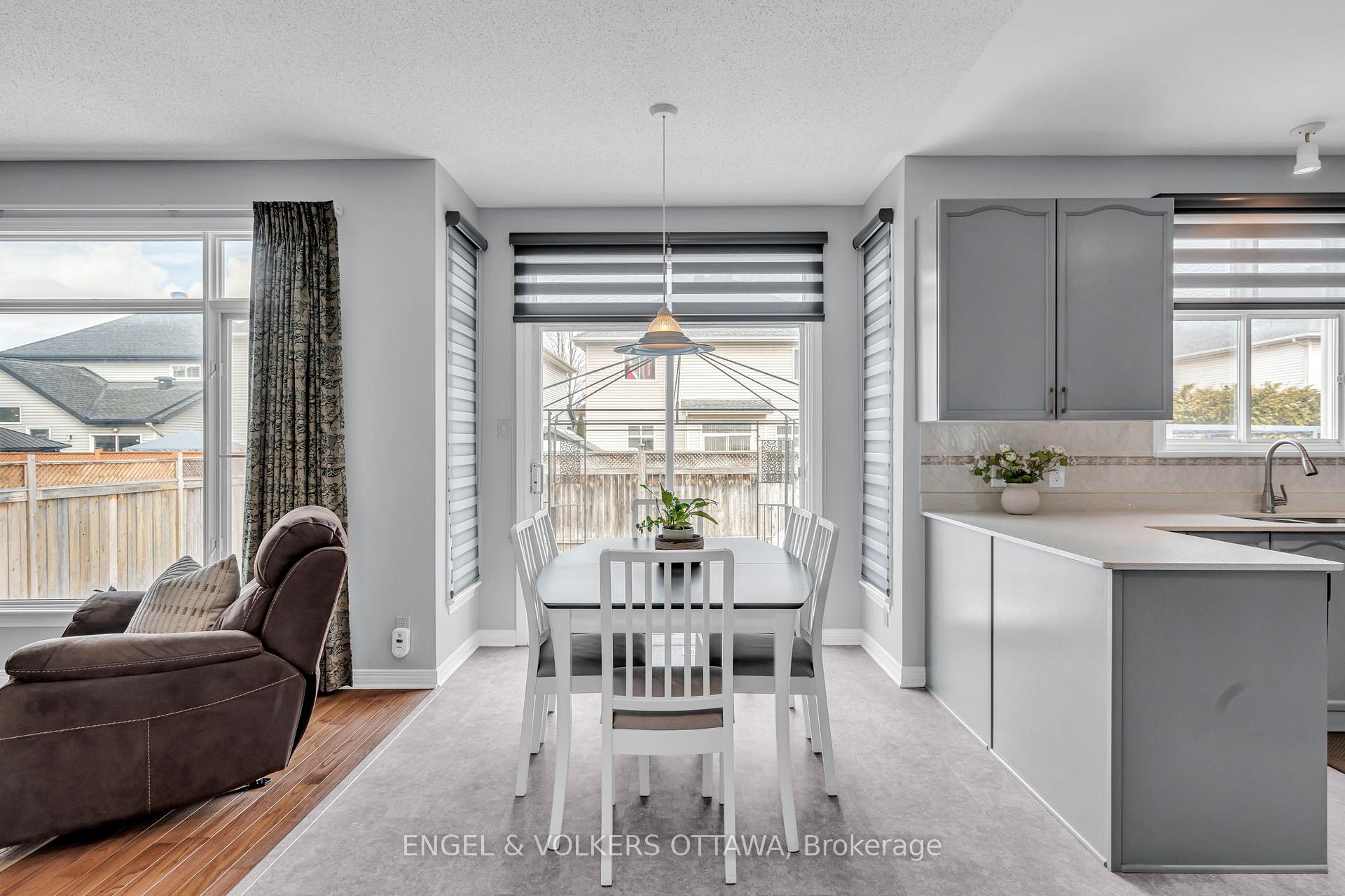 Photo 17 of 11 Dylan Way, Ottawa, Barrhaven East — HOMEH