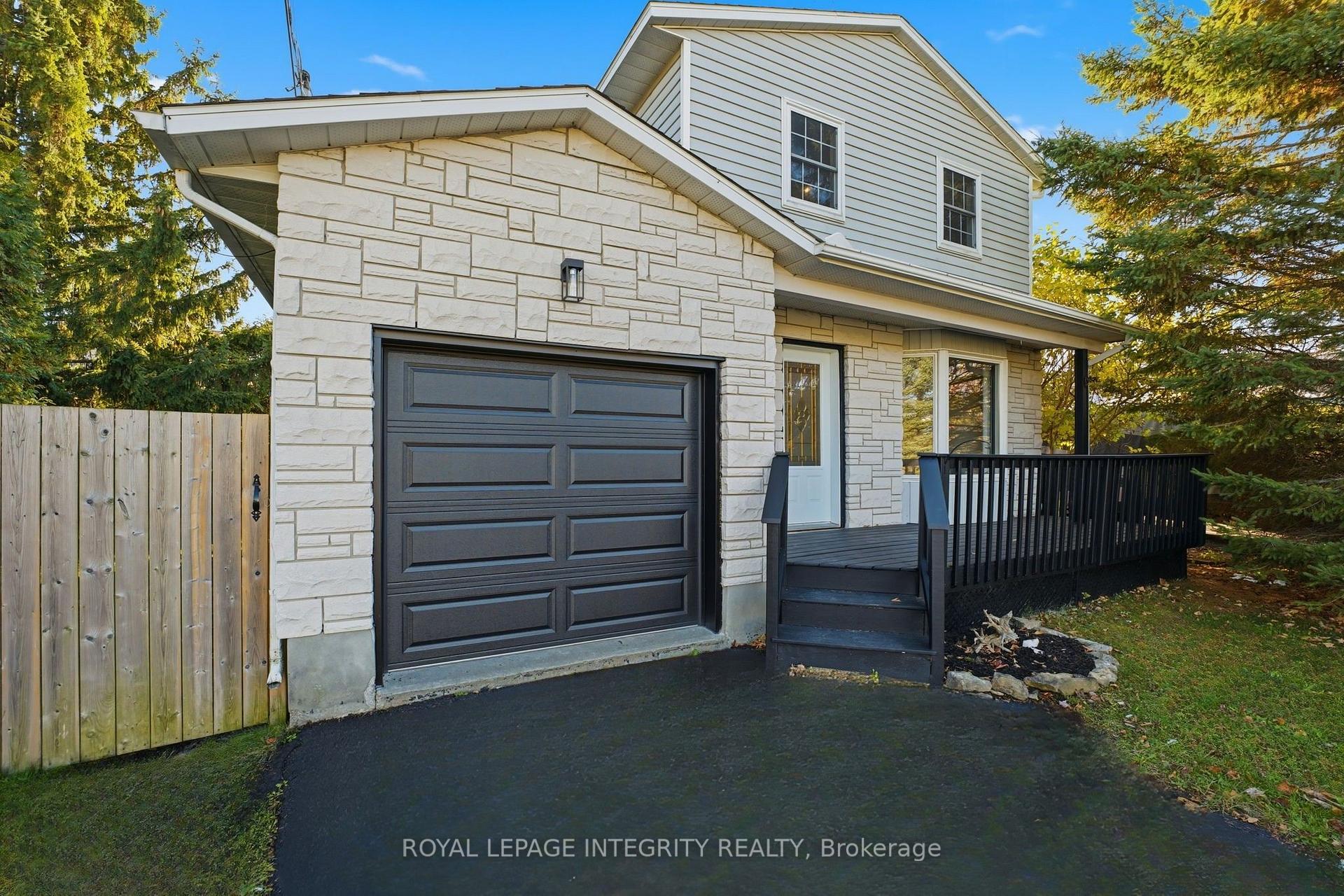 Photo 23 of 18 Terry Fox Avenue, Carleton Place — HOMEH