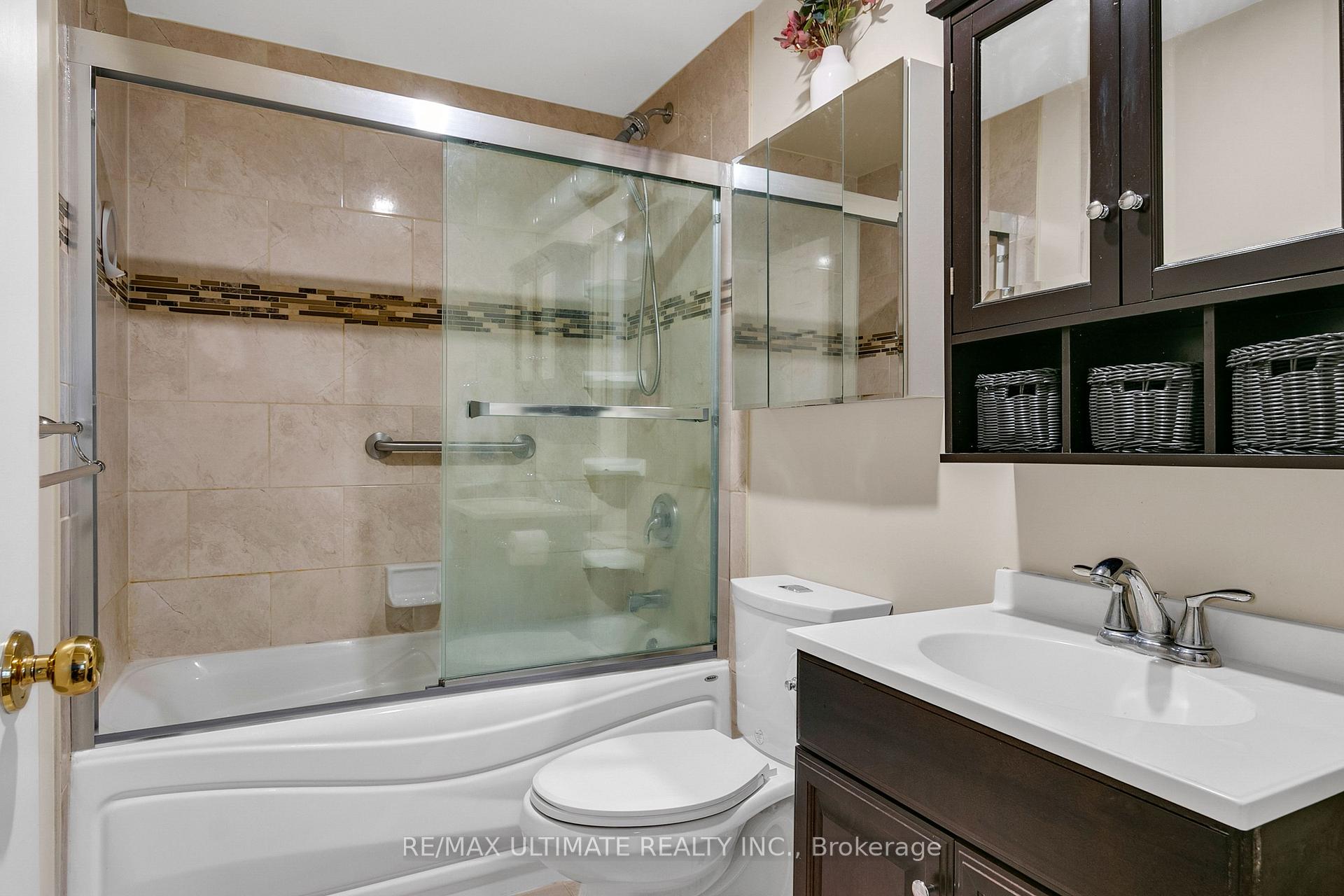Photo 14 of 209 Deerpath Drive, Guelph, Willow West/Sugarbush/West Acres — HOMEH