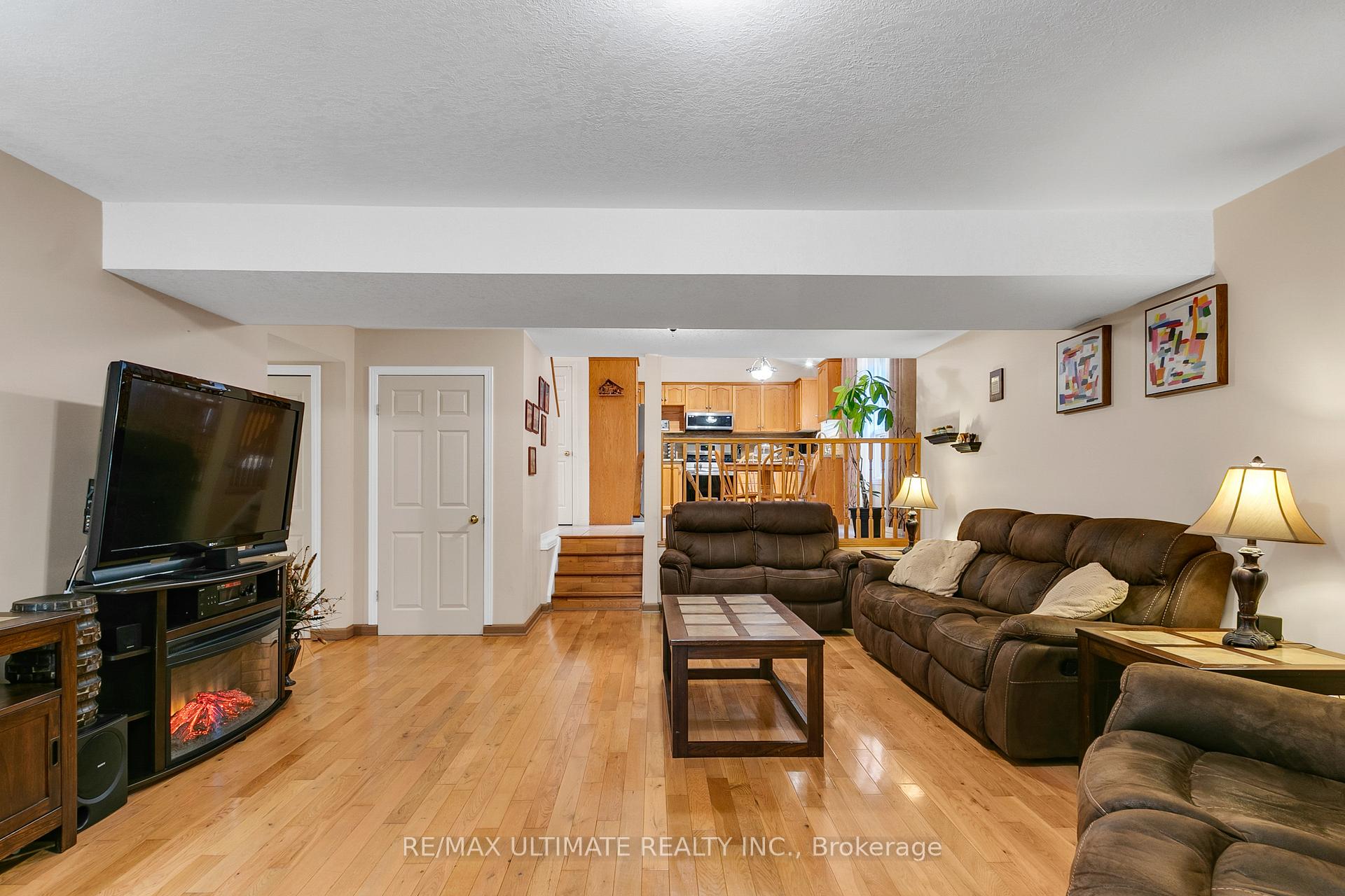 Photo 21 of 209 Deerpath Drive, Guelph, Willow West/Sugarbush/West Acres — HOMEH