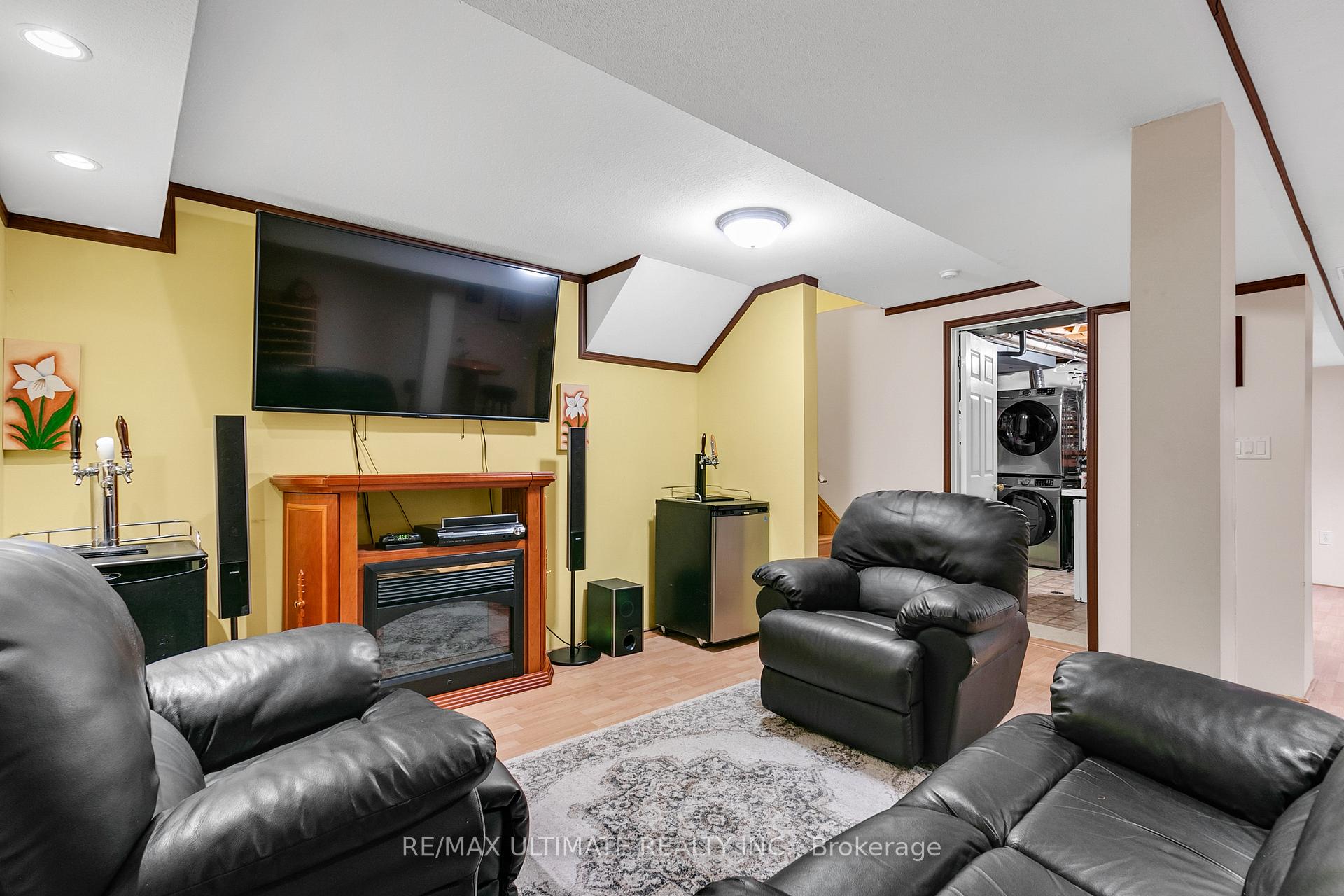 Photo 24 of 209 Deerpath Drive, Guelph, Willow West/Sugarbush/West Acres — HOMEH