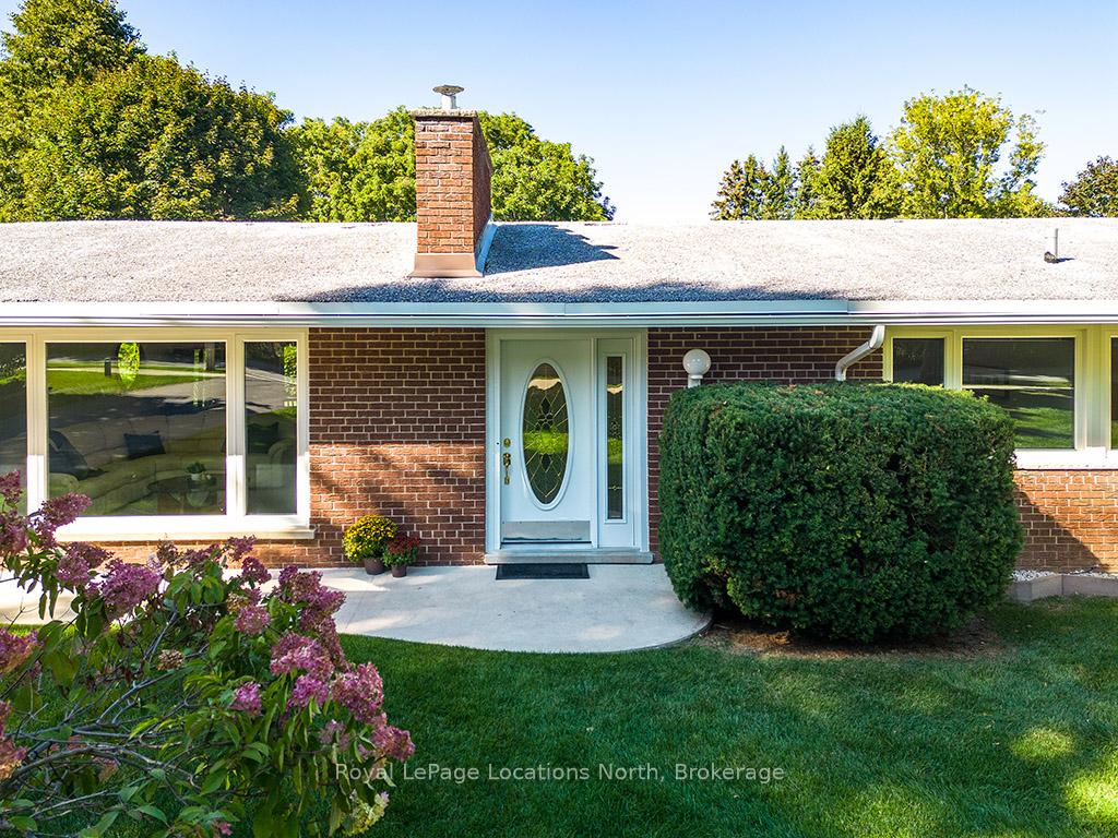 Photo 3 of 141 Hillcrest Drive, Blue Mountains — HOMEH