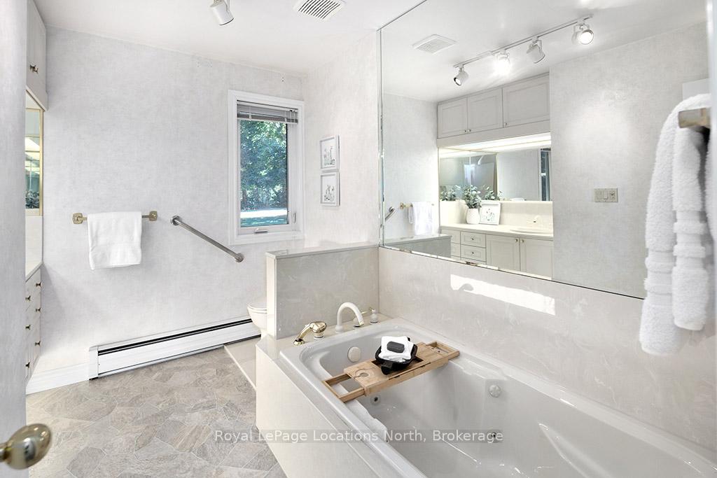 Photo 18 of 141 Hillcrest Drive, Blue Mountains — HOMEH