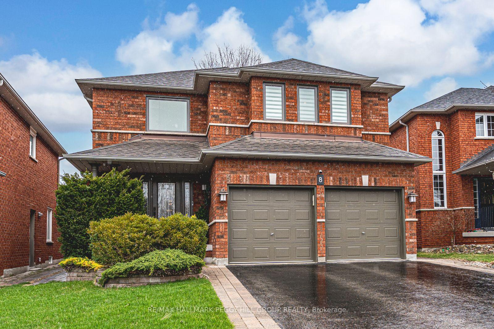 Front of 8 Sandalwood Court