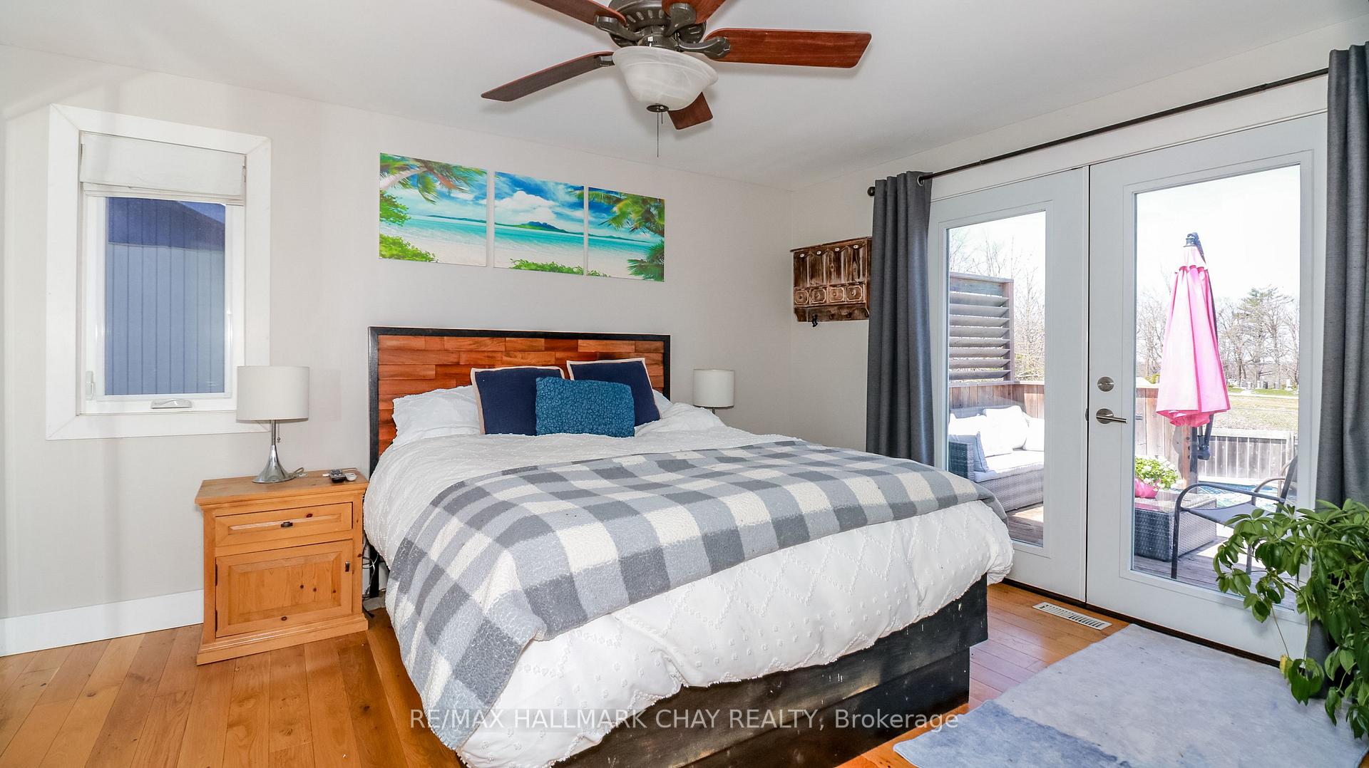 Photo 18 of 51 Christie Crescent, Barrie, Letitia Heights — HOMEH