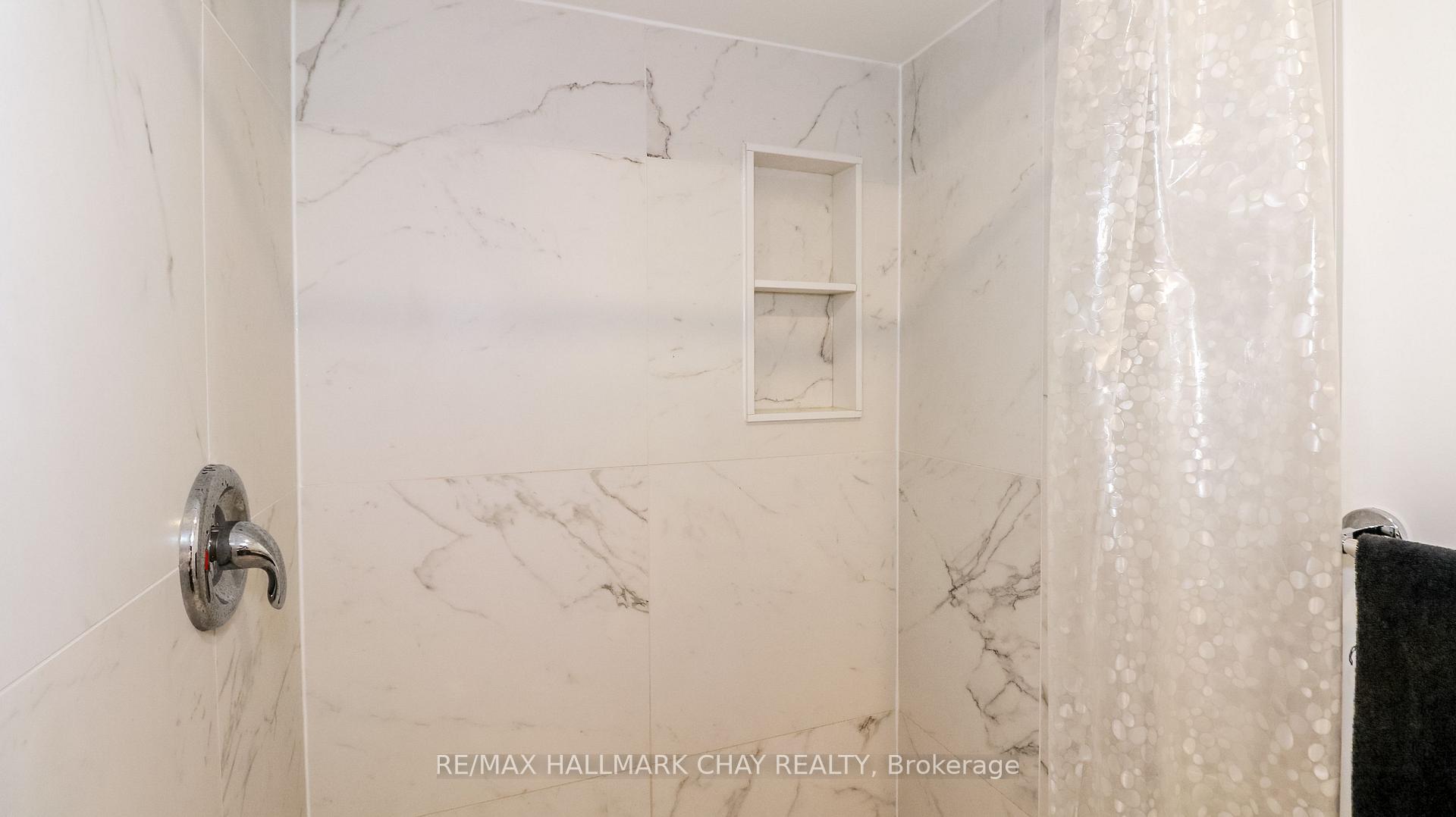 Photo 34 of 51 Christie Crescent, Barrie, Letitia Heights — HOMEH