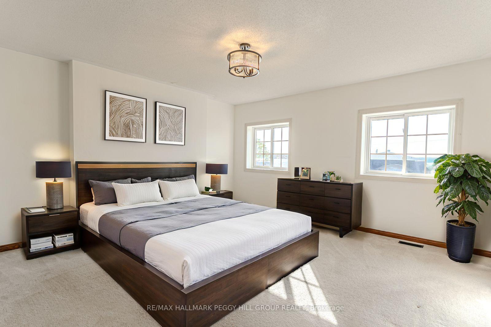 Photo 10 of 36 Kempenfelt Drive, Barrie, North Shore — HOMEH