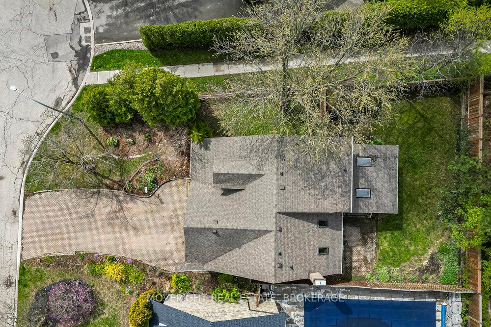Photo 4 of 62 Templer Drive, Hamilton, Ancaster — HOMEH