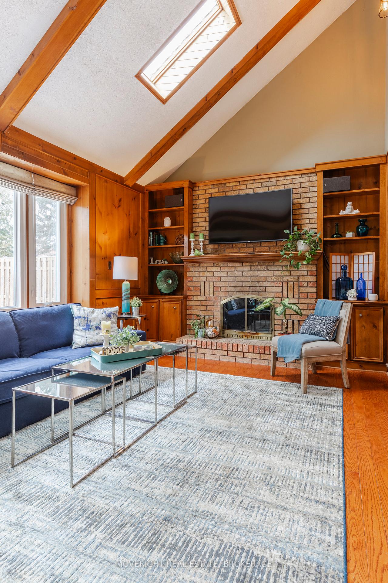 Photo 13 of 62 Templer Drive, Hamilton, Ancaster — HOMEH