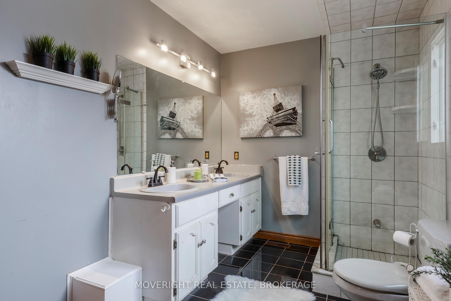 Photo 25 of 62 Templer Drive, Hamilton, Ancaster — HOMEH