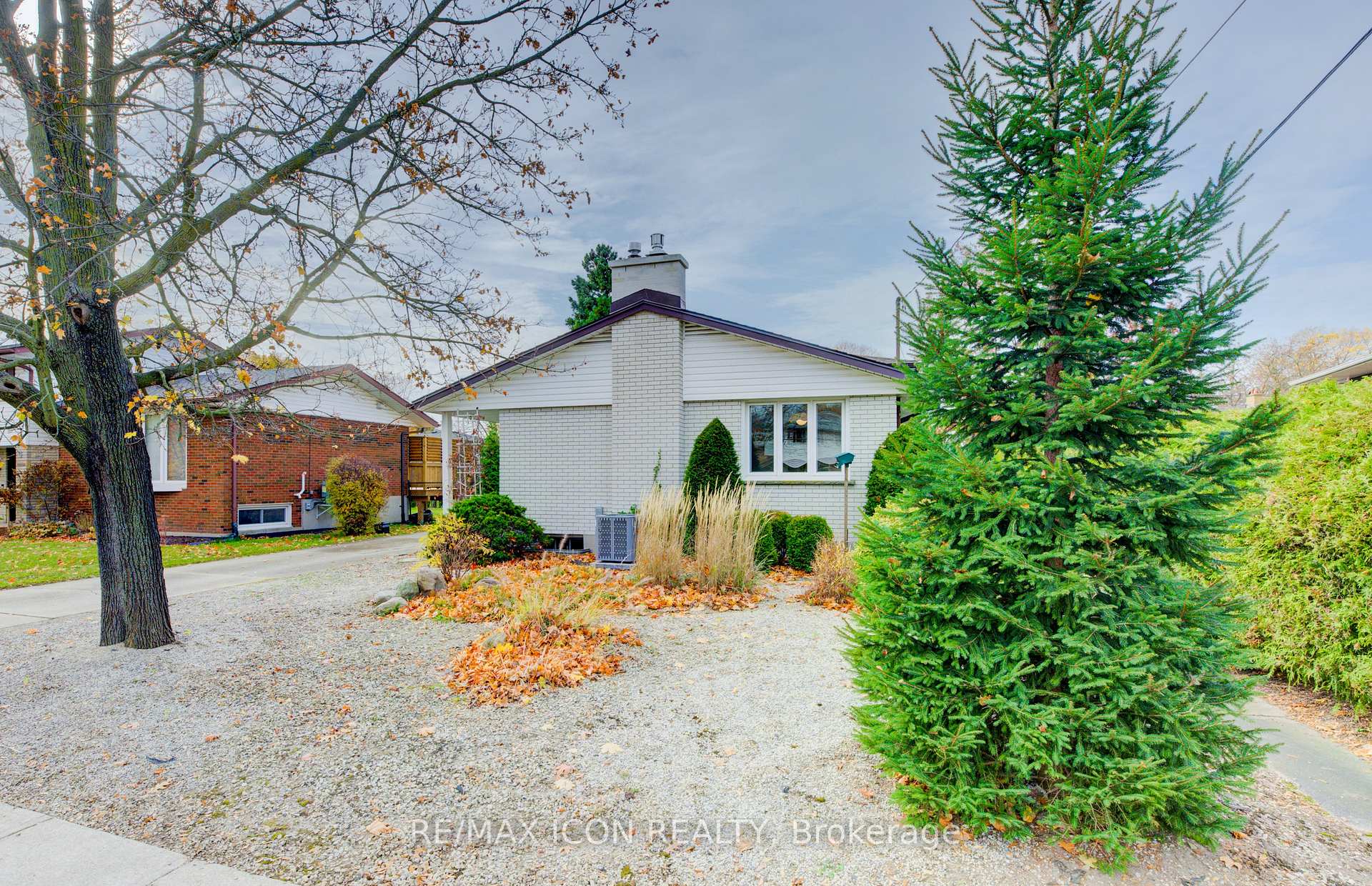 Photo 4 of 52 Brentwood Drive, Guelph, Riverside Park — HOMEH