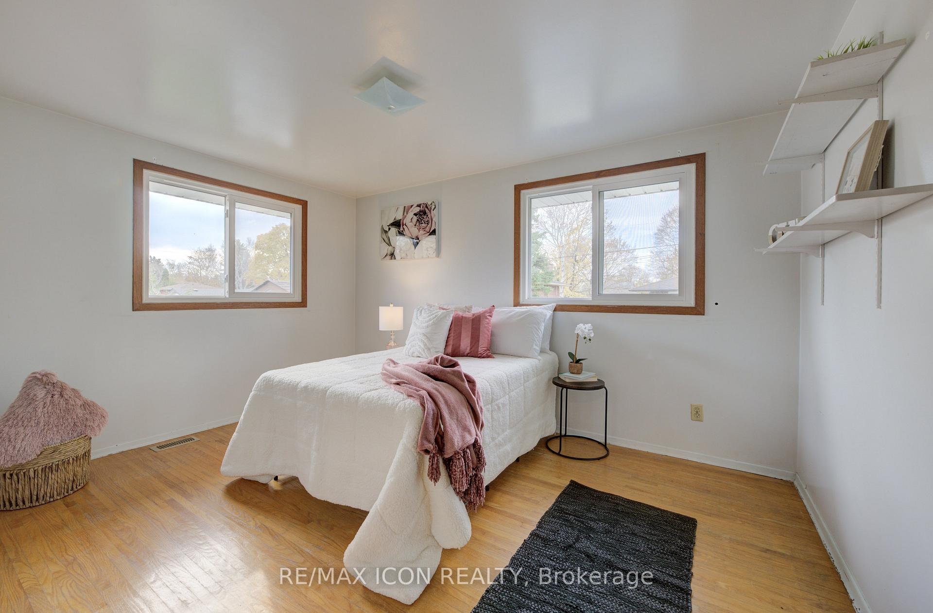 Photo 18 of 52 Brentwood Drive, Guelph, Riverside Park — HOMEH