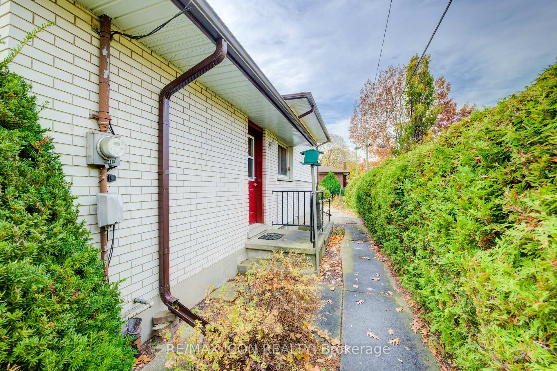Photo 31 of 52 Brentwood Drive, Guelph, Riverside Park — HOMEH