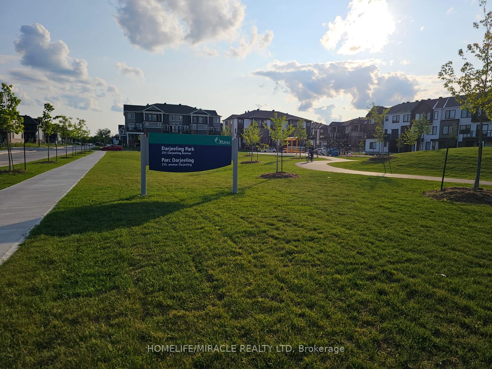 Photo 37 of 809 Mochi Circle, Ottawa, Barrhaven - Heritage Park — HOMEH