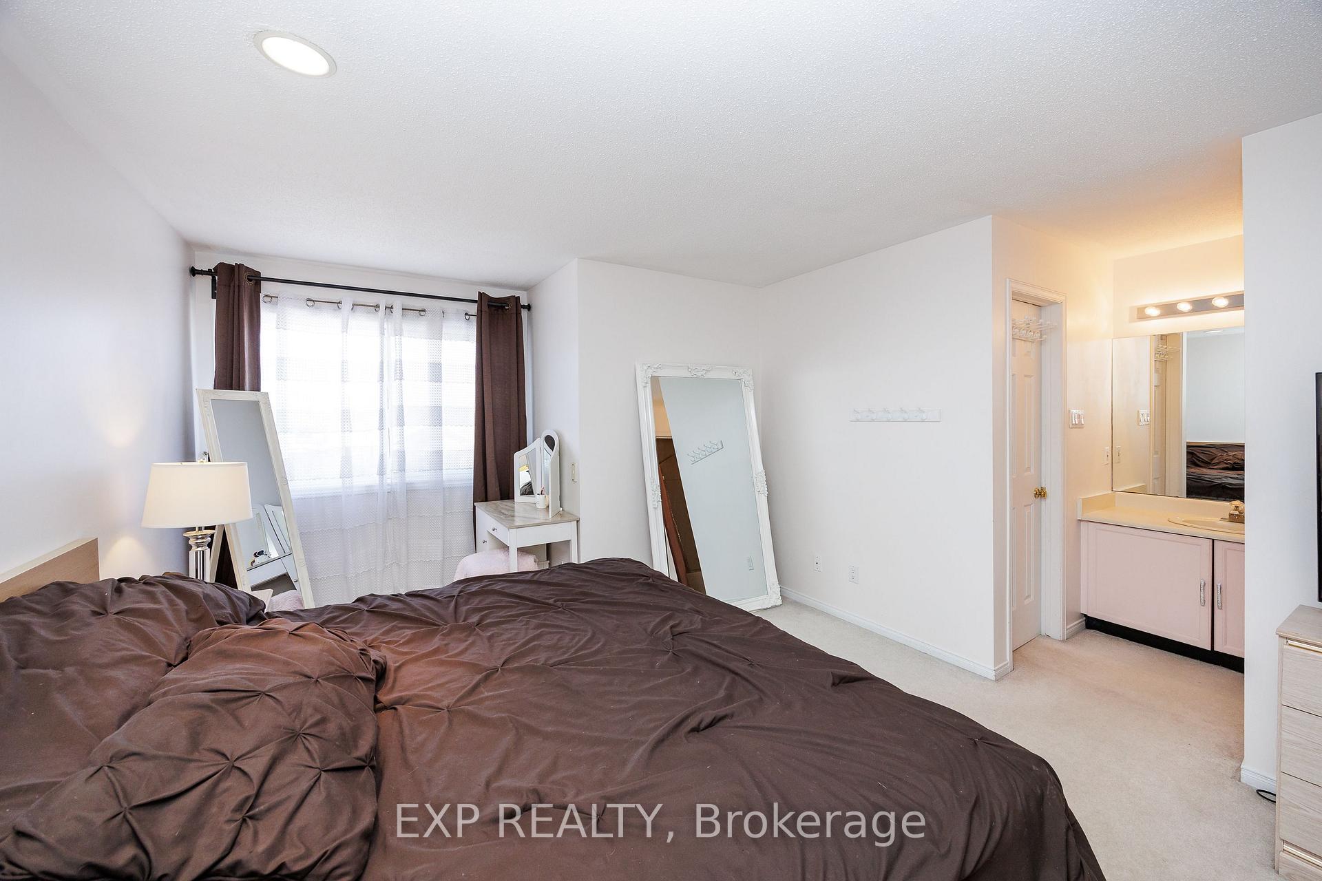 Photo 18 of 90 Pickwick Drive, Ottawa, Barrhaven - Cedargrove/Fraserdale — HOMEH