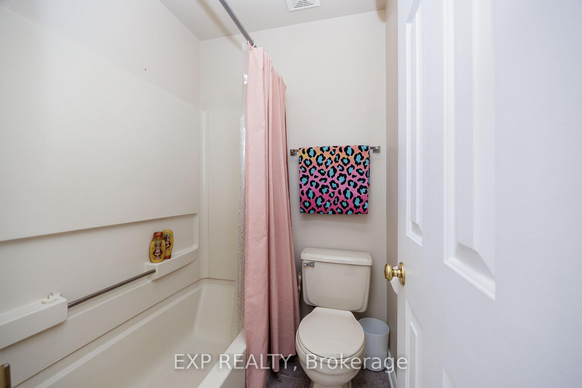 Photo 20 of 90 Pickwick Drive, Ottawa, Barrhaven - Cedargrove/Fraserdale — HOMEH