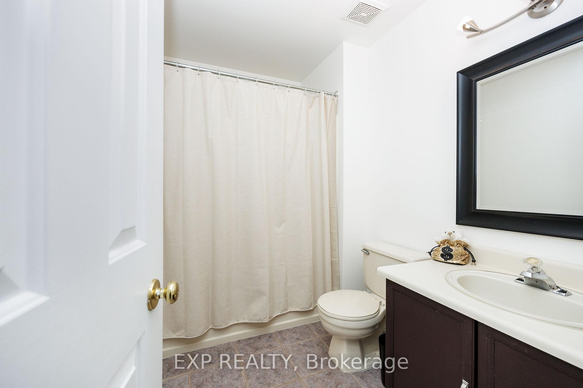 Photo 24 of 90 Pickwick Drive, Ottawa, Barrhaven - Cedargrove/Fraserdale — HOMEH