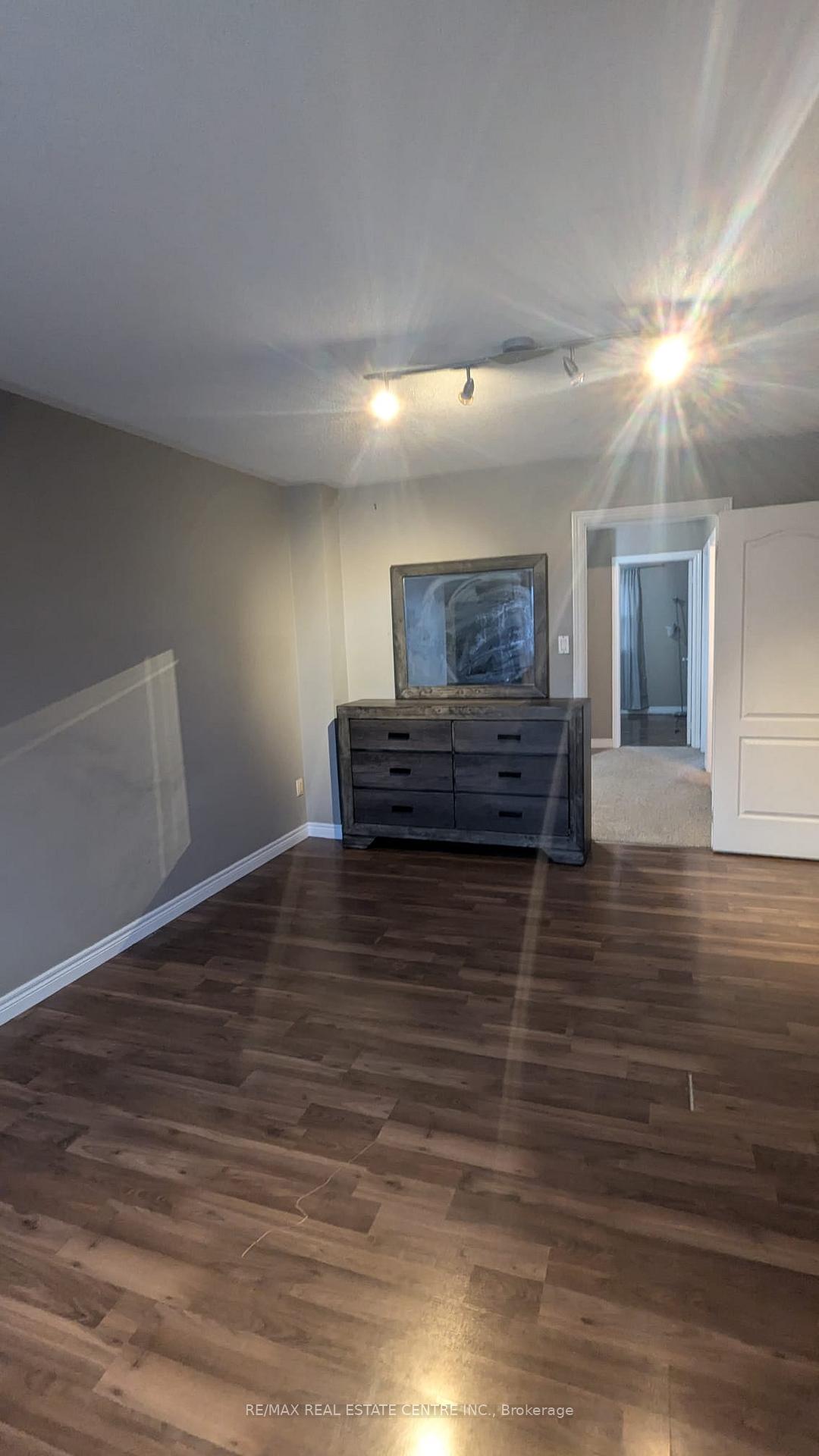 Photo 10 of 62 Brucker Road W, Barrie, Holly — HOMEH