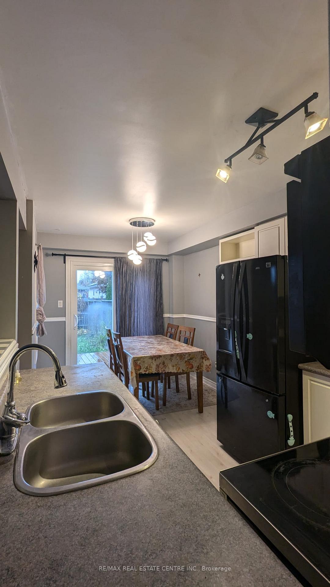 Photo 16 of 62 Brucker Road W, Barrie, Holly — HOMEH