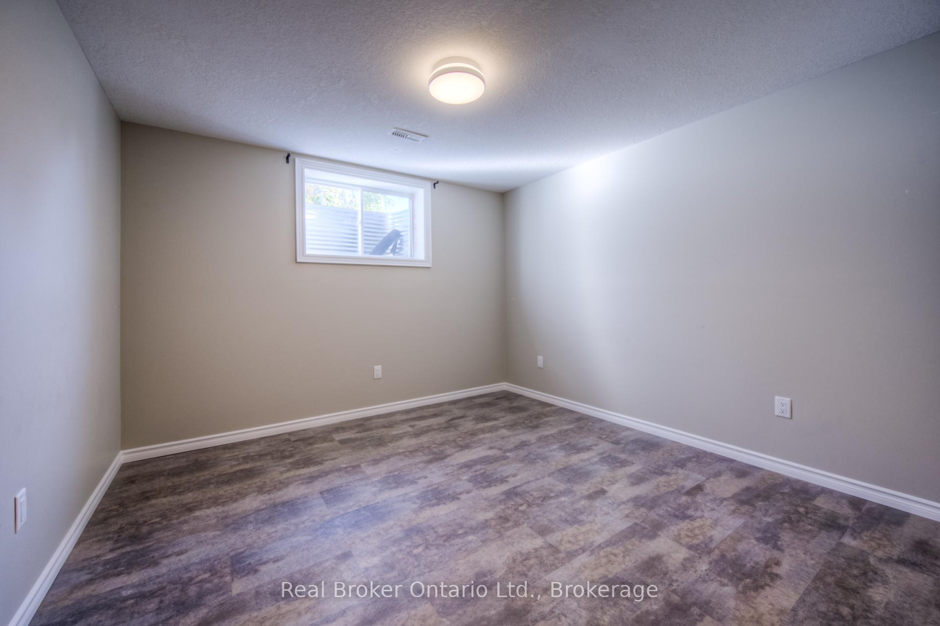 Photo 12 of Unit Basement, 7 Owen Avenue, Brant, Paris — HOMEH