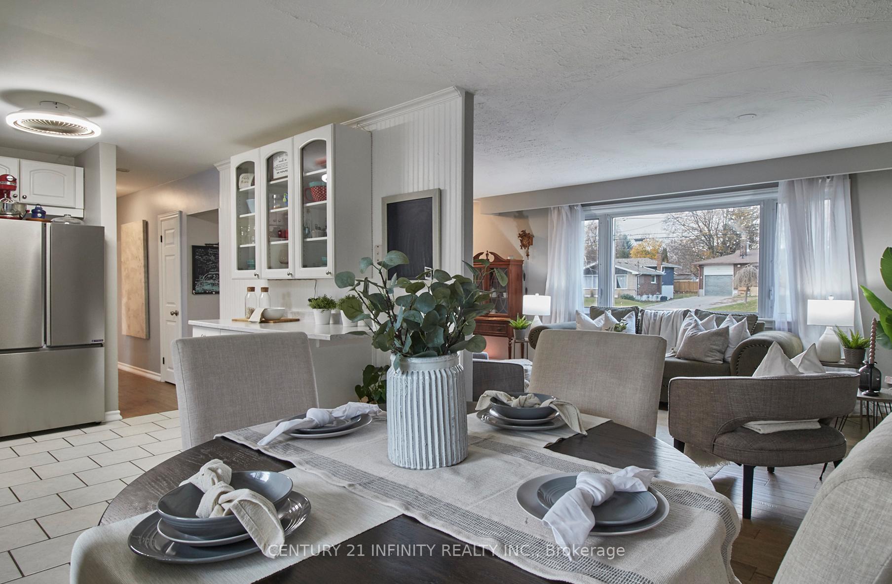 Photo 9 of 667 Sunset Boulevard, Clarington, Newcastle — HOMEH