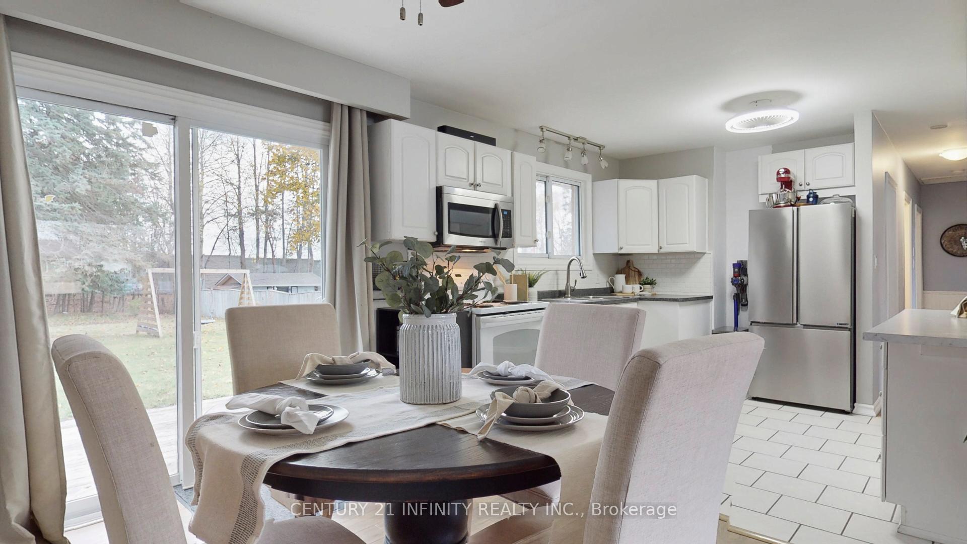 Photo 10 of 667 Sunset Boulevard, Clarington, Newcastle — HOMEH
