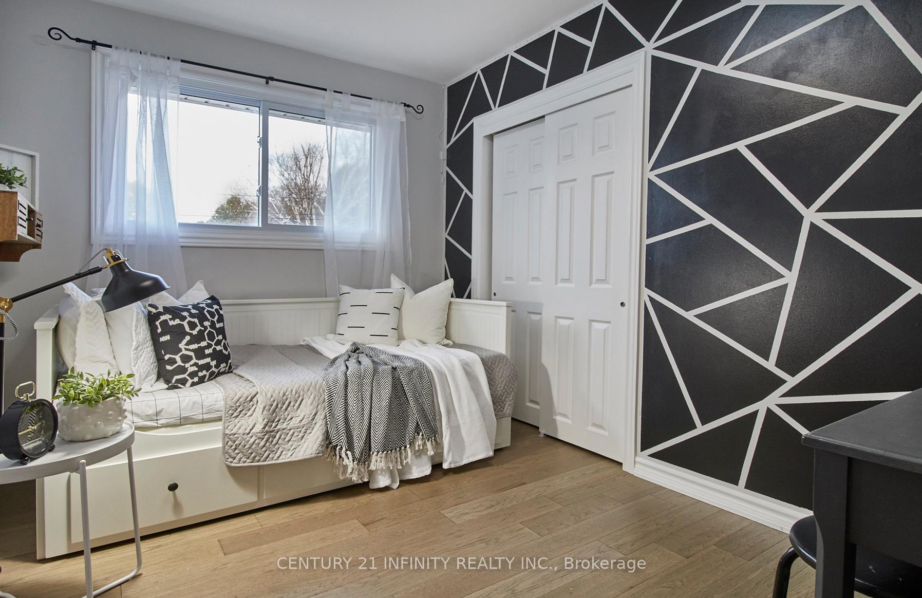 Photo 15 of 667 Sunset Boulevard, Clarington, Newcastle — HOMEH