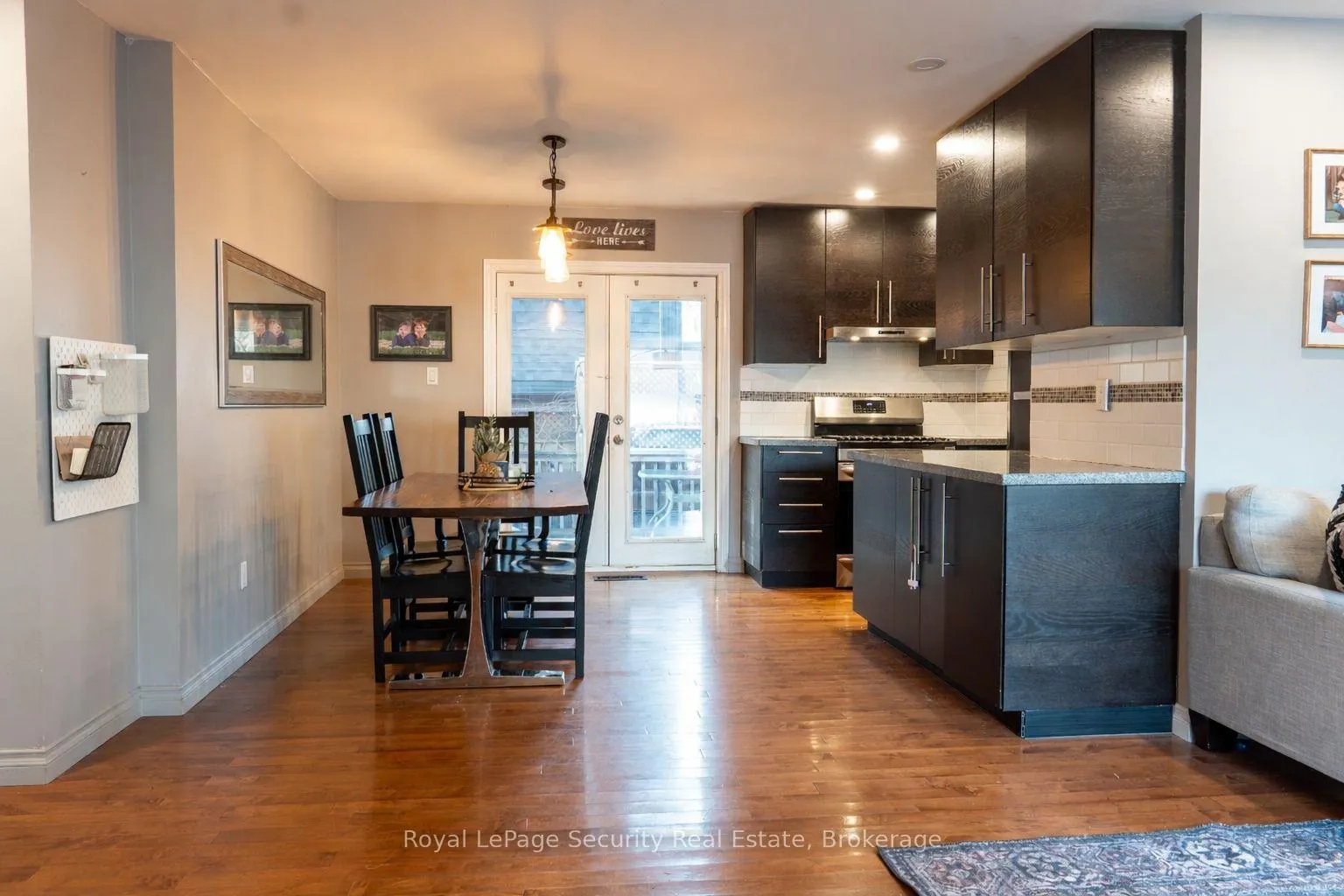 Photo 3 of 3248 Silverado Drive, Mississauga, Mississauga Valleys — HOMEH