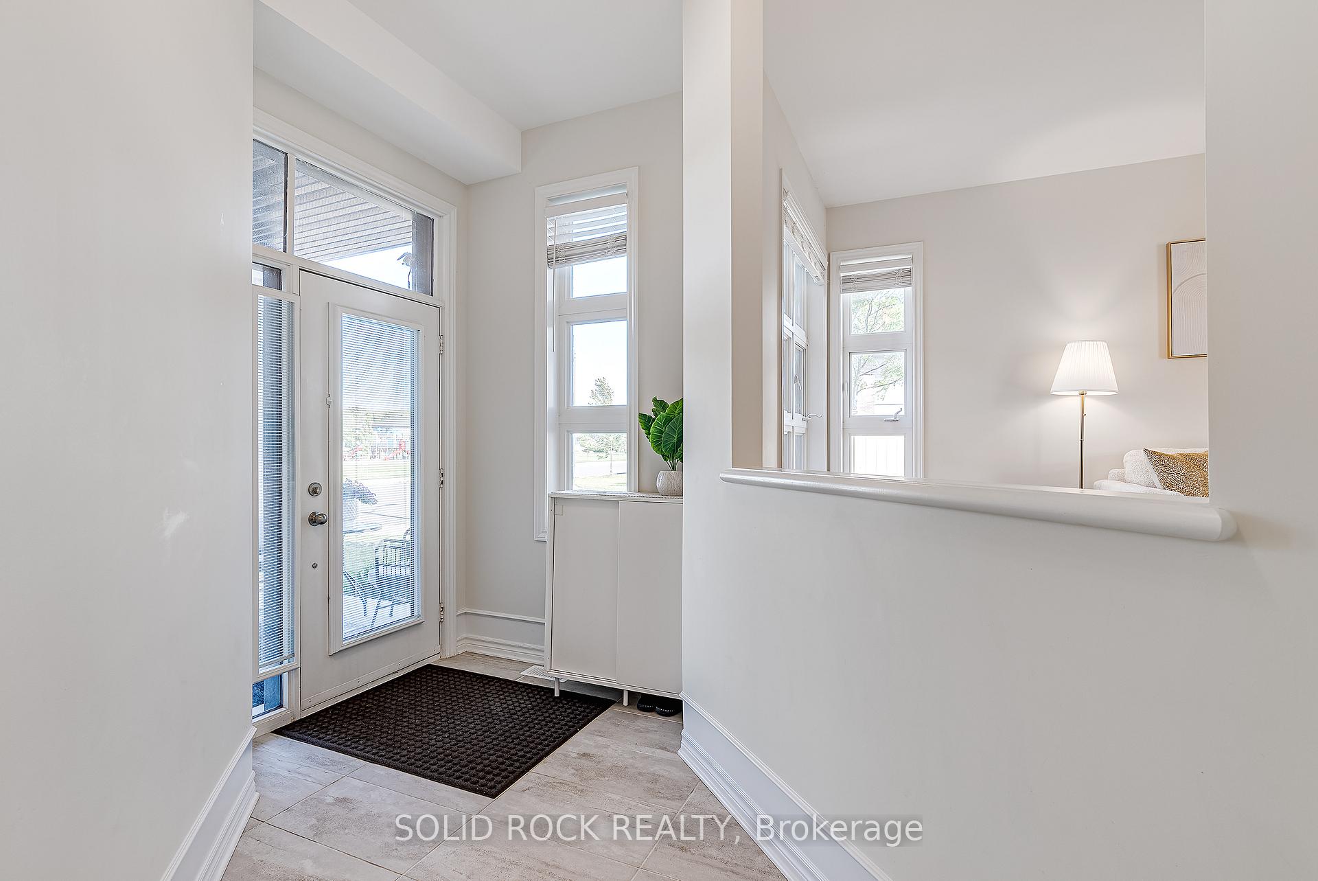 Photo 11 of 326 Memorial Grove, Ottawa, Riverside South/Gloucester Glen — HOMEH