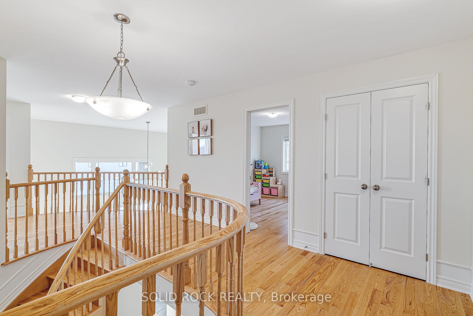 Photo 19 of 326 Memorial Grove, Ottawa, Riverside South/Gloucester Glen — HOMEH