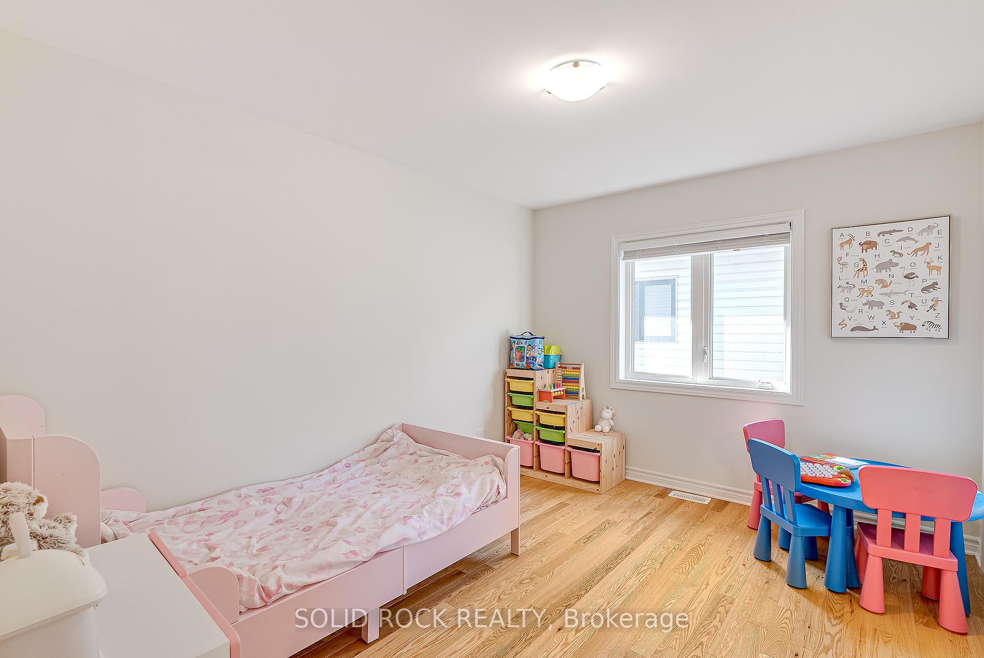 Photo 26 of 326 Memorial Grove, Ottawa, Riverside South/Gloucester Glen — HOMEH