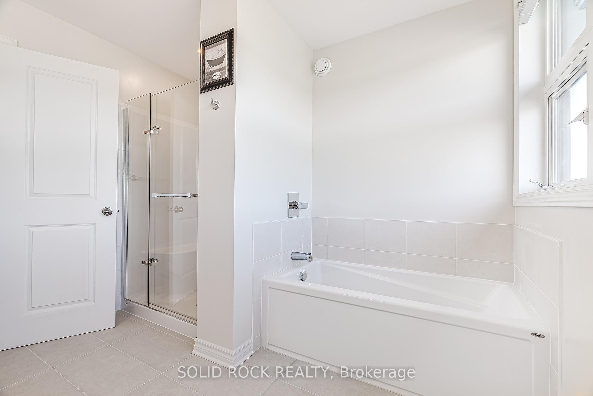 Photo 33 of 326 Memorial Grove, Ottawa, Riverside South/Gloucester Glen — HOMEH