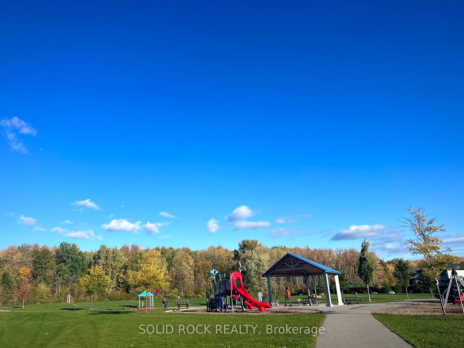 Photo 49 of 326 Memorial Grove, Ottawa, Riverside South/Gloucester Glen — HOMEH