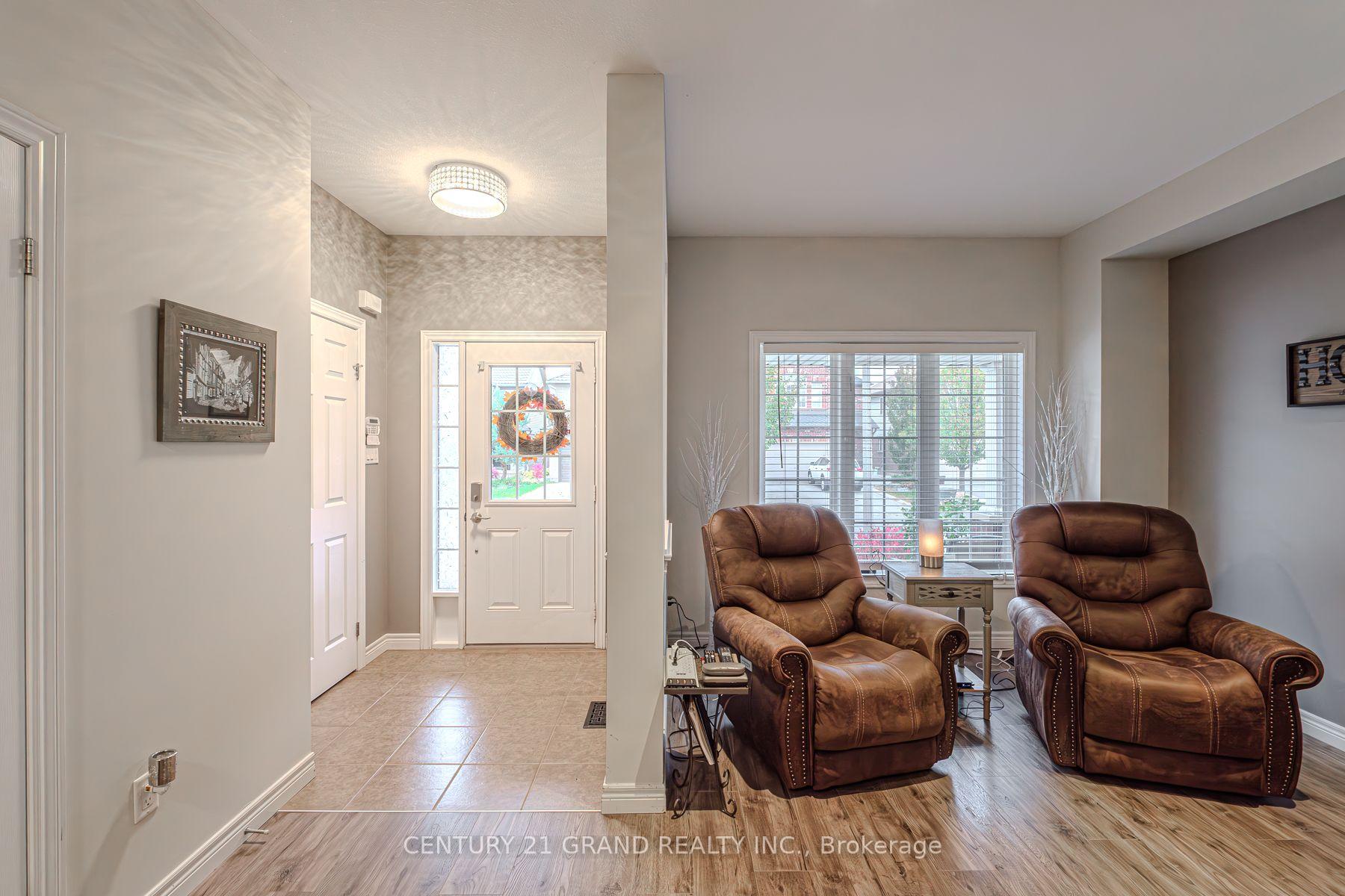 Photo 9 of 229 Springvalley Crescent, Hamilton, Gourley — HOMEH