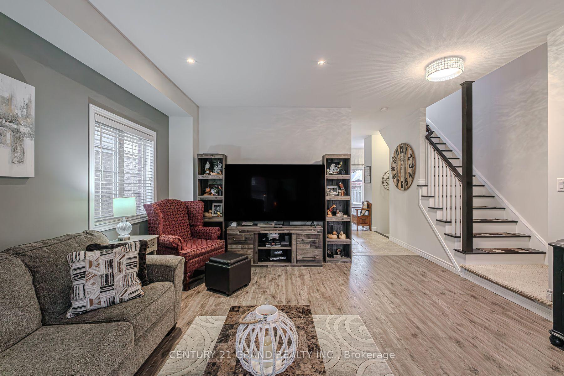 Photo 13 of 229 Springvalley Crescent, Hamilton, Gourley — HOMEH