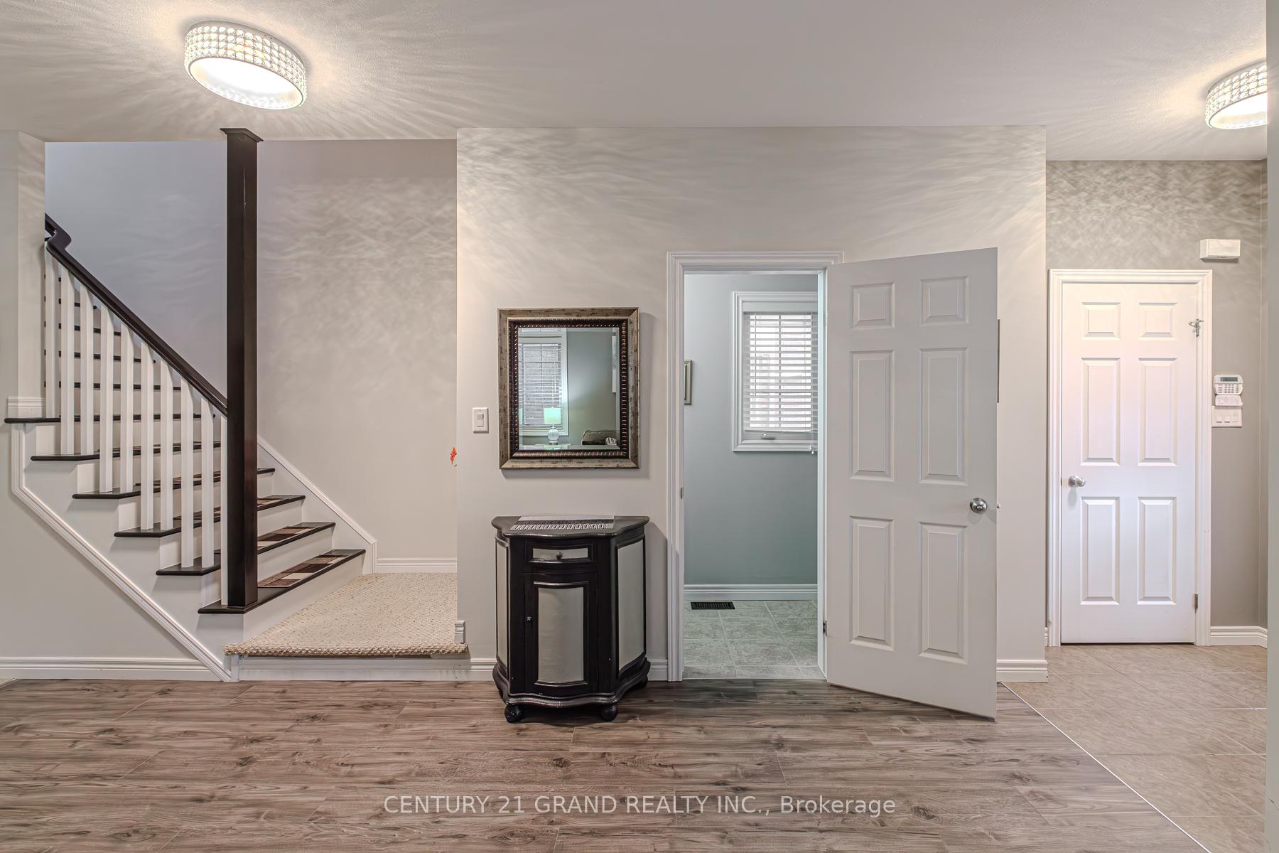 Photo 15 of 229 Springvalley Crescent, Hamilton, Gourley — HOMEH