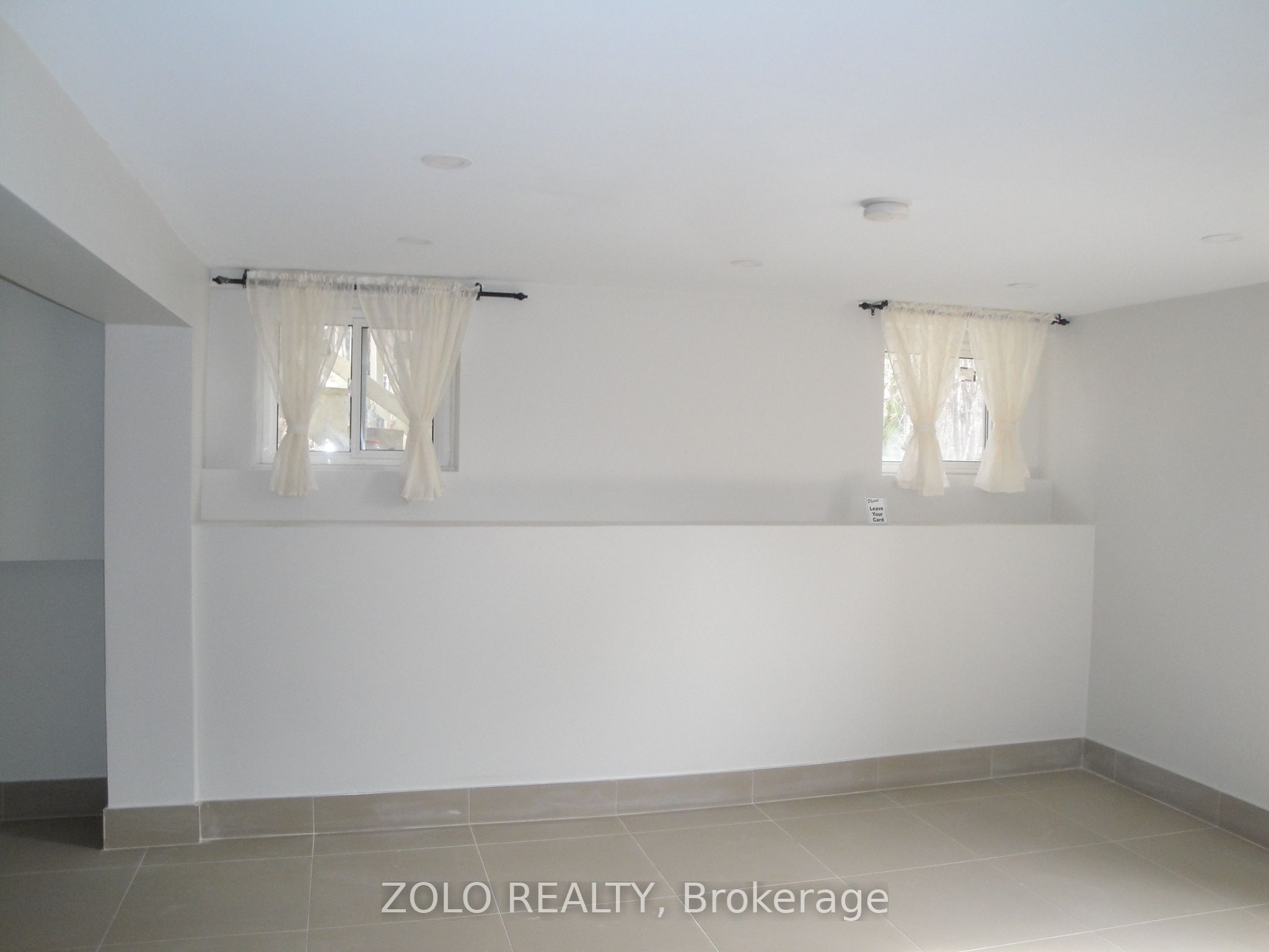 Photo 15 of Unit #B2, 388 Centre Street N, Vaughan, Uplands — HOMEH