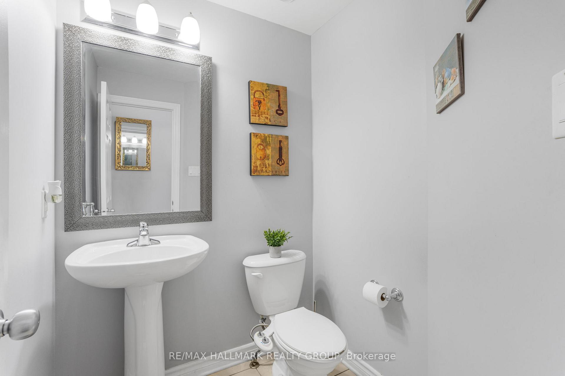 Photo 3 of 106 Garrity Crescent, Ottawa, Barrhaven - Strandherd — HOMEH