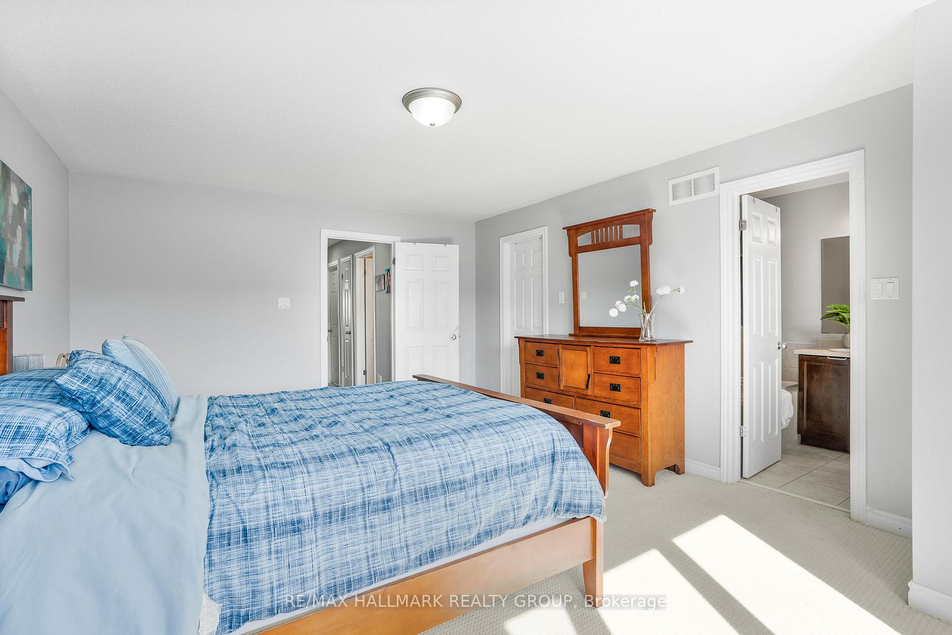 Photo 17 of 106 Garrity Crescent, Ottawa, Barrhaven - Strandherd — HOMEH
