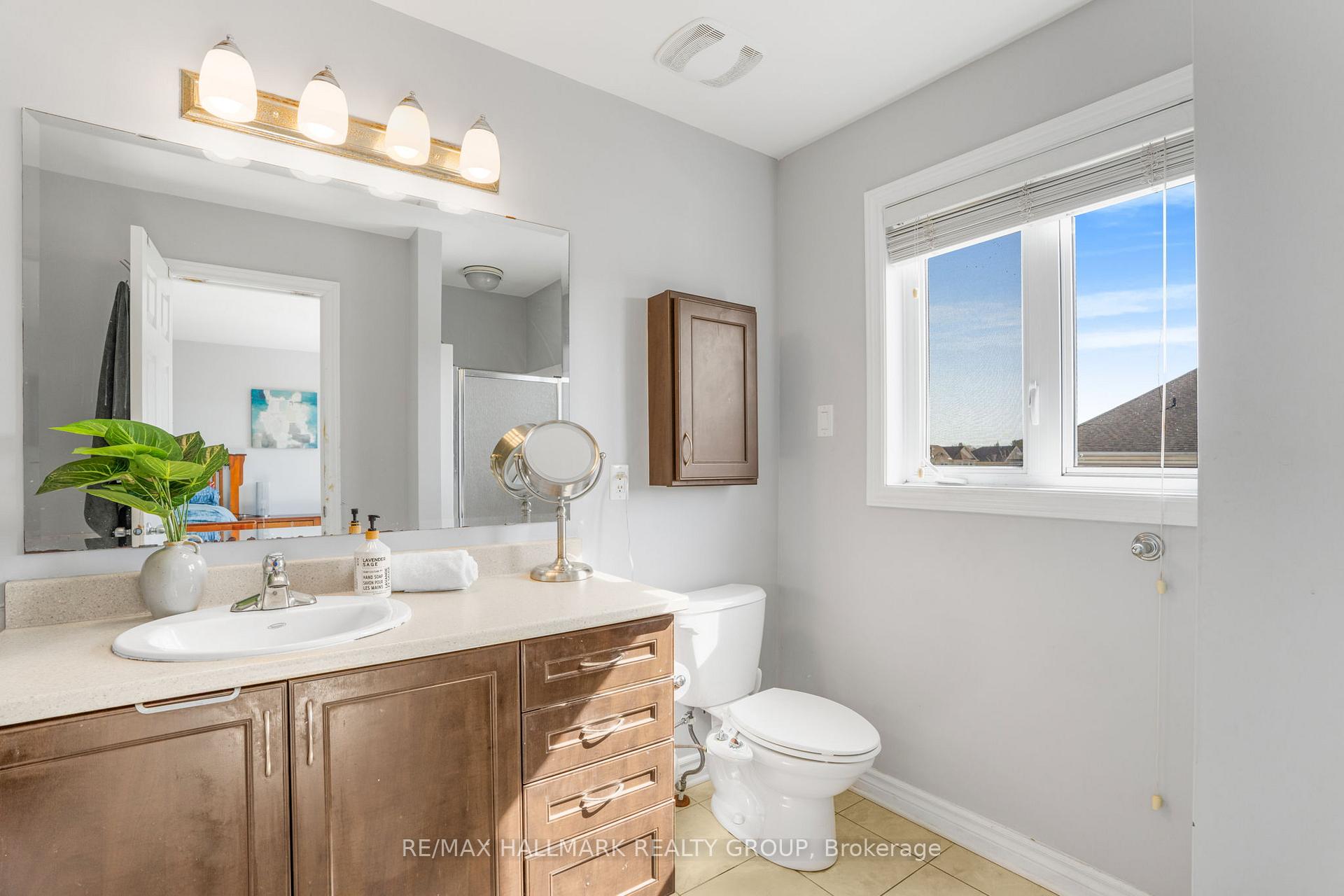 Photo 18 of 106 Garrity Crescent, Ottawa, Barrhaven - Strandherd — HOMEH